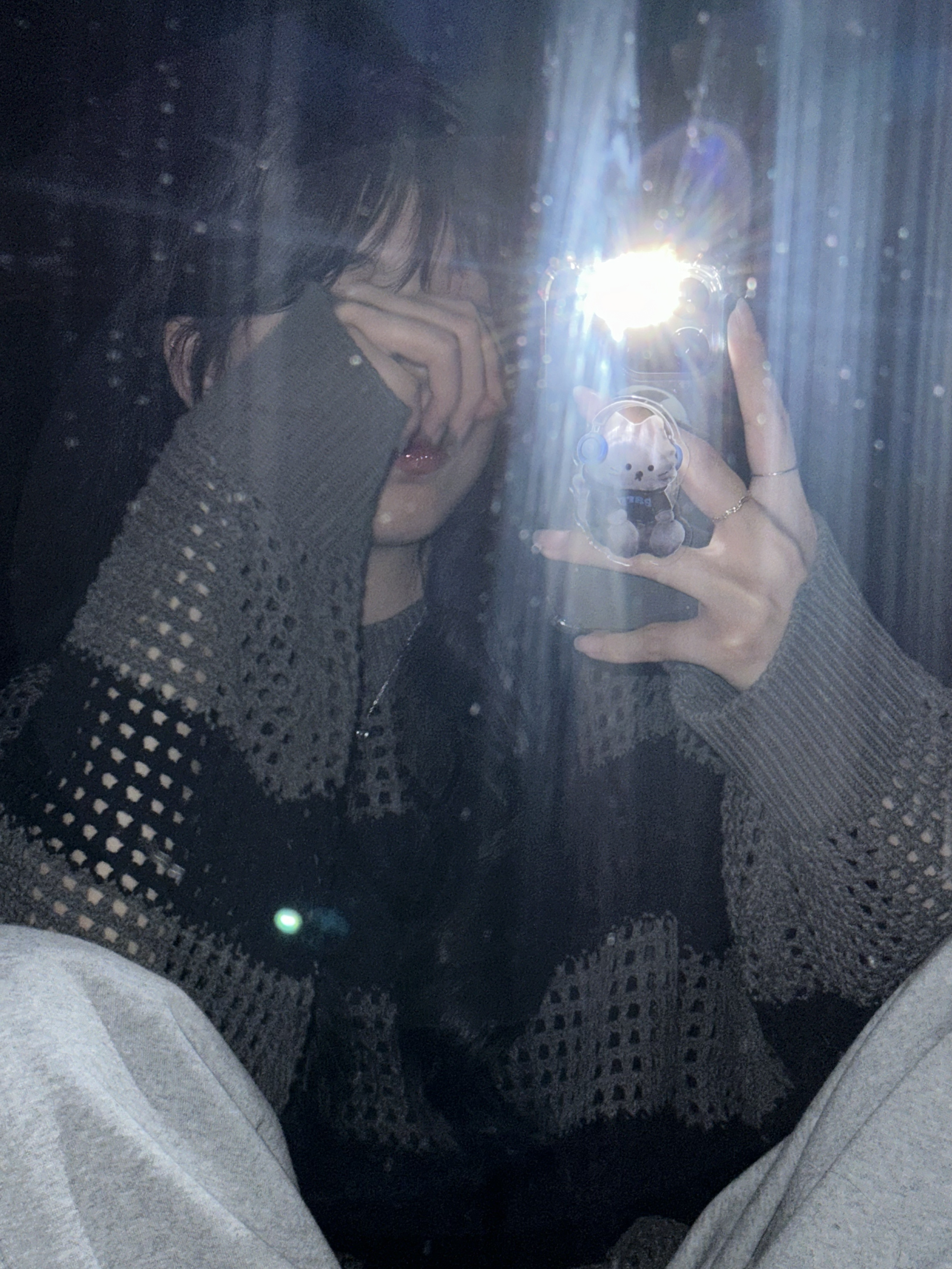 제가 지금 왜 나타났냐면요……..