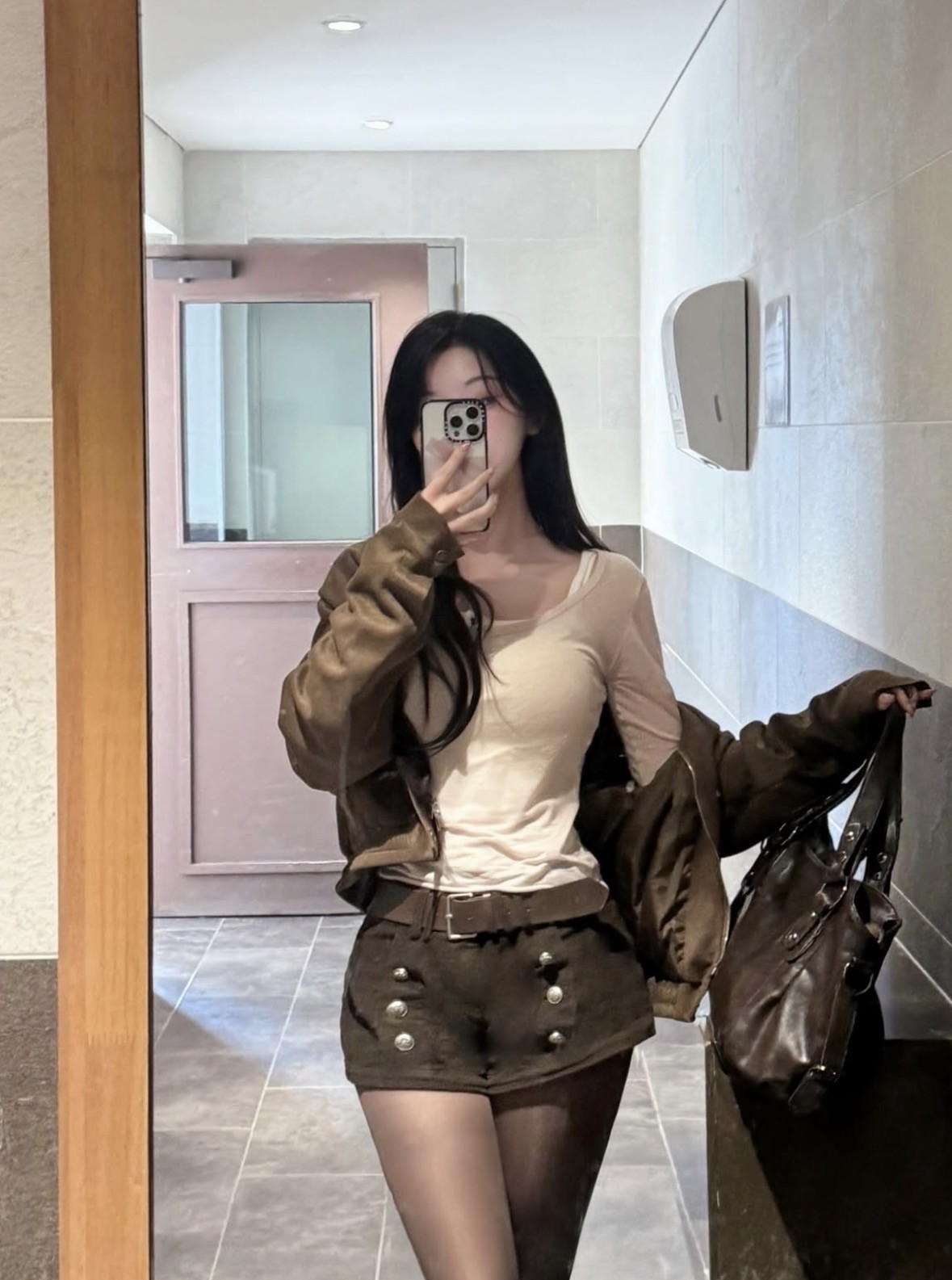 나는 귀엽지안하