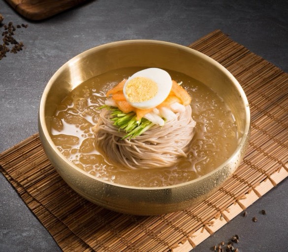 경찰서 간 평양냉면