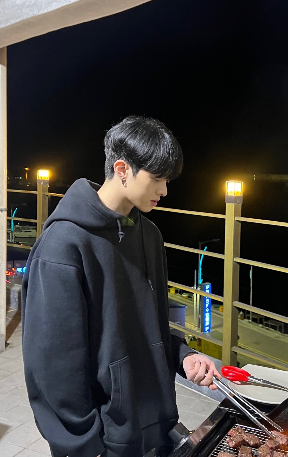 신입) 같이 잘까요?