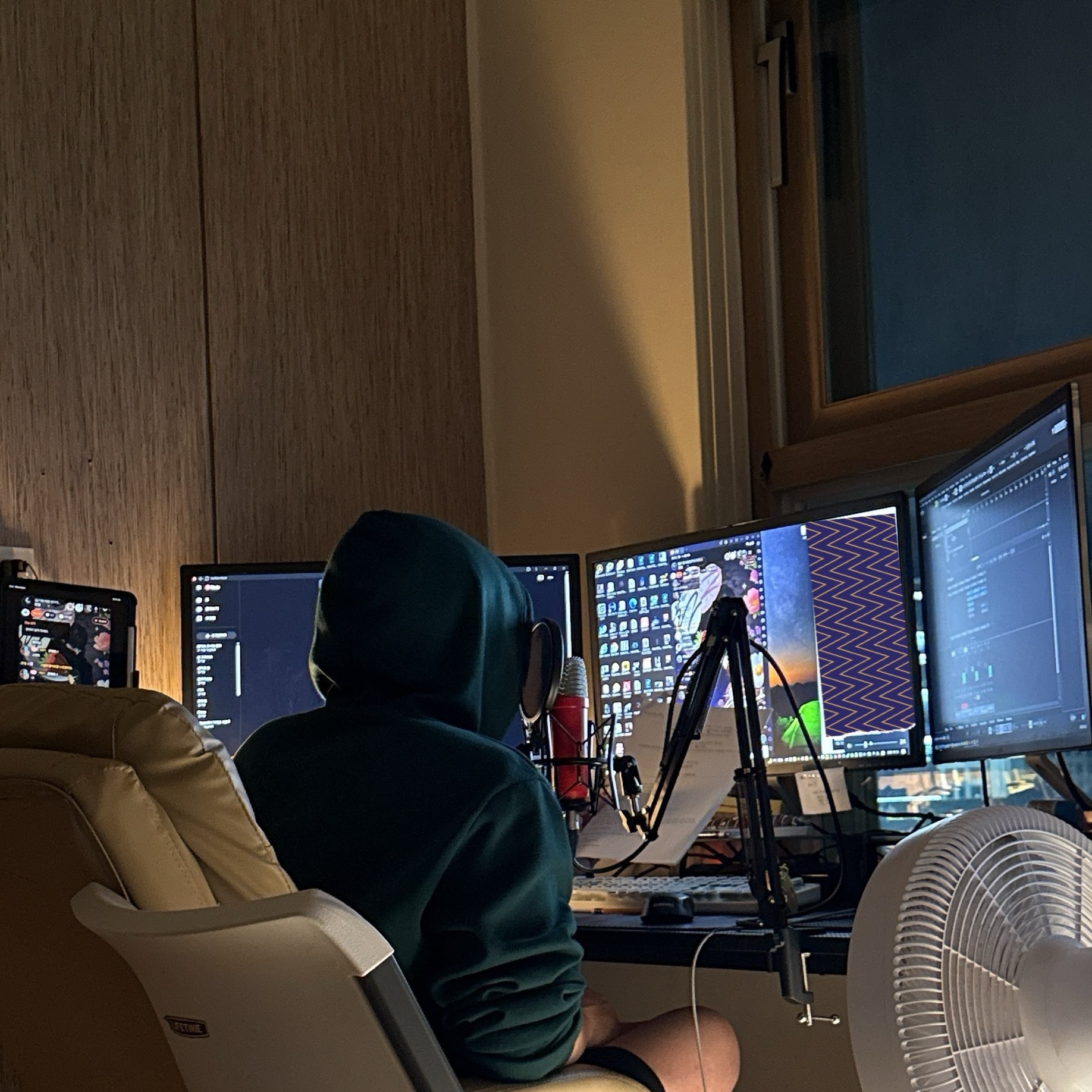 📻오전의 FM 경범입니다🌹