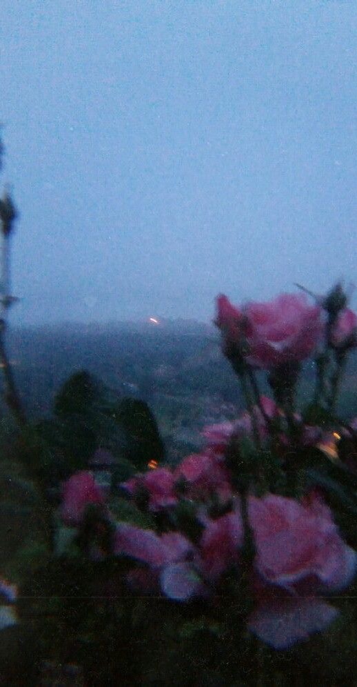 이젠 한시 오분 멈춰있는 ⠀