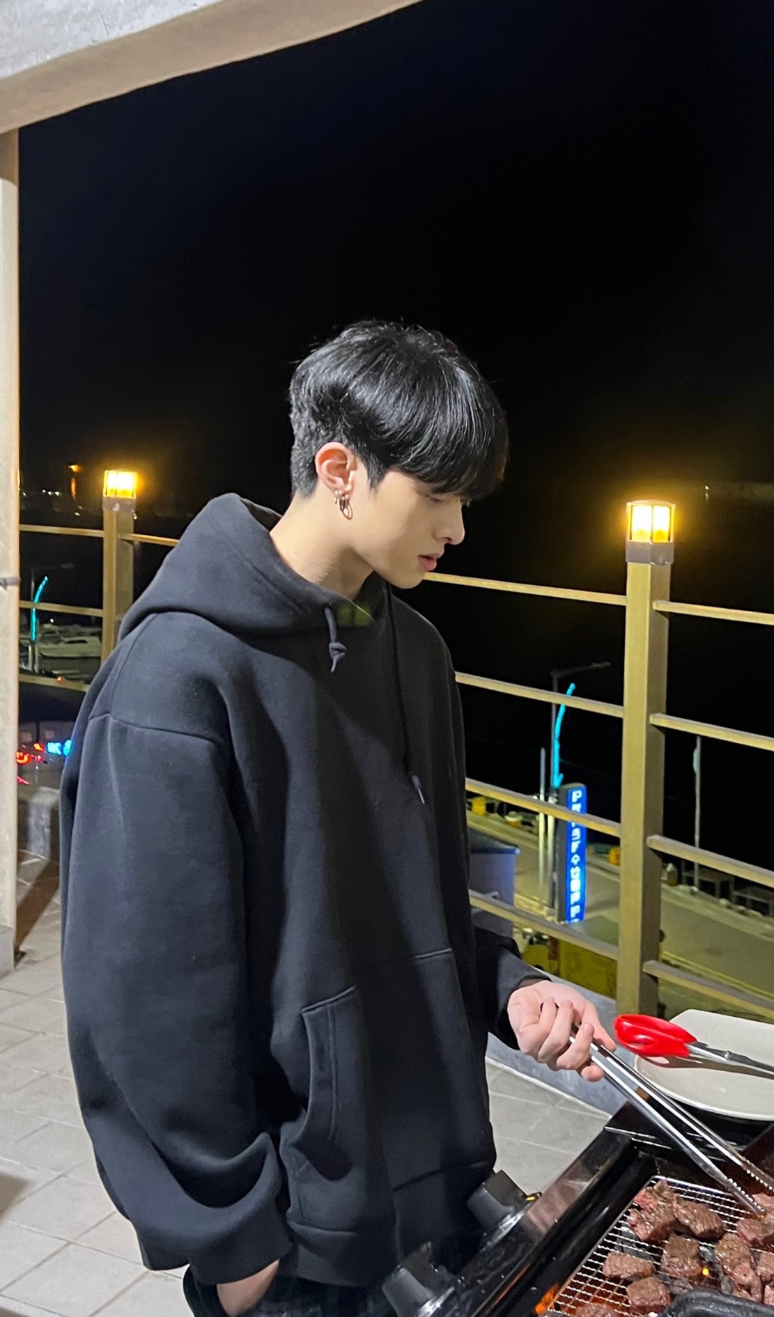 신입) 같이 잘까요?