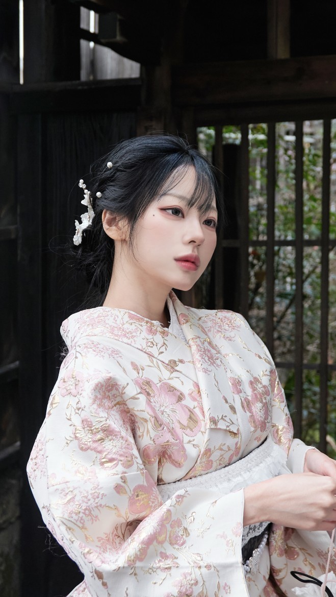 돌고 돌아 이제. 돌돌이.