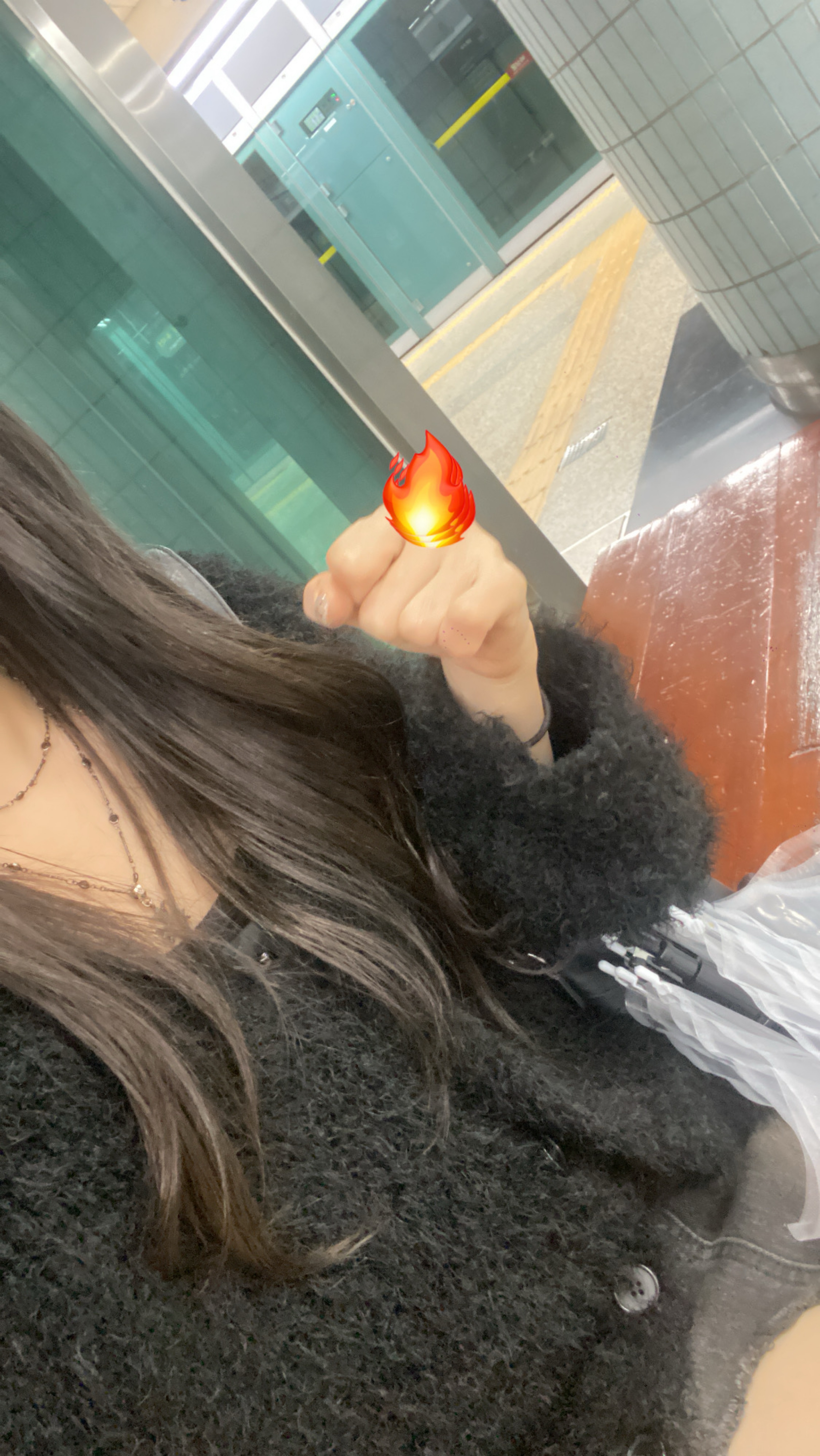 남자친구도 없고요 친구도 없어요