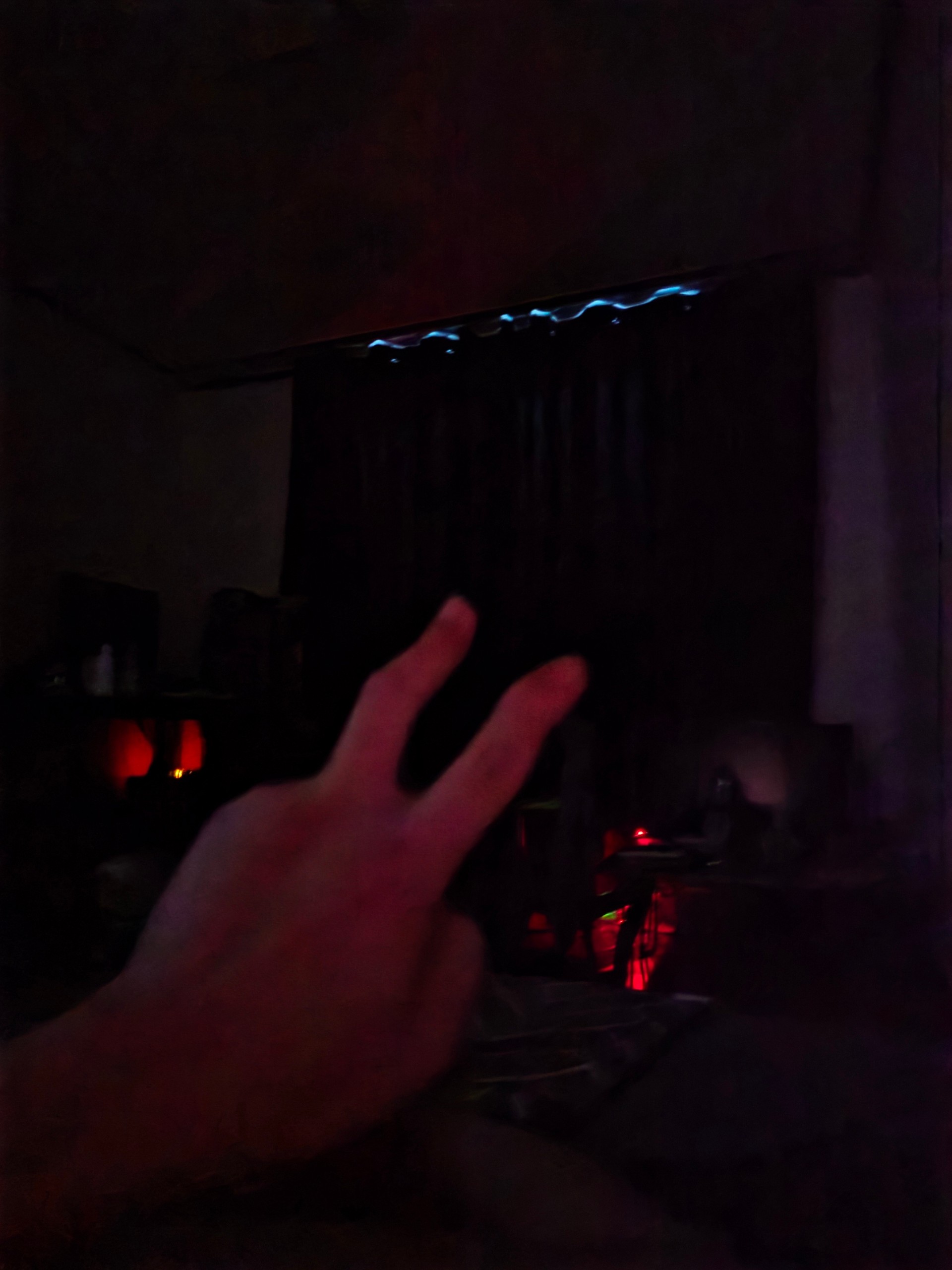 샤갈 3시간 동안 방송 더 해야되요,