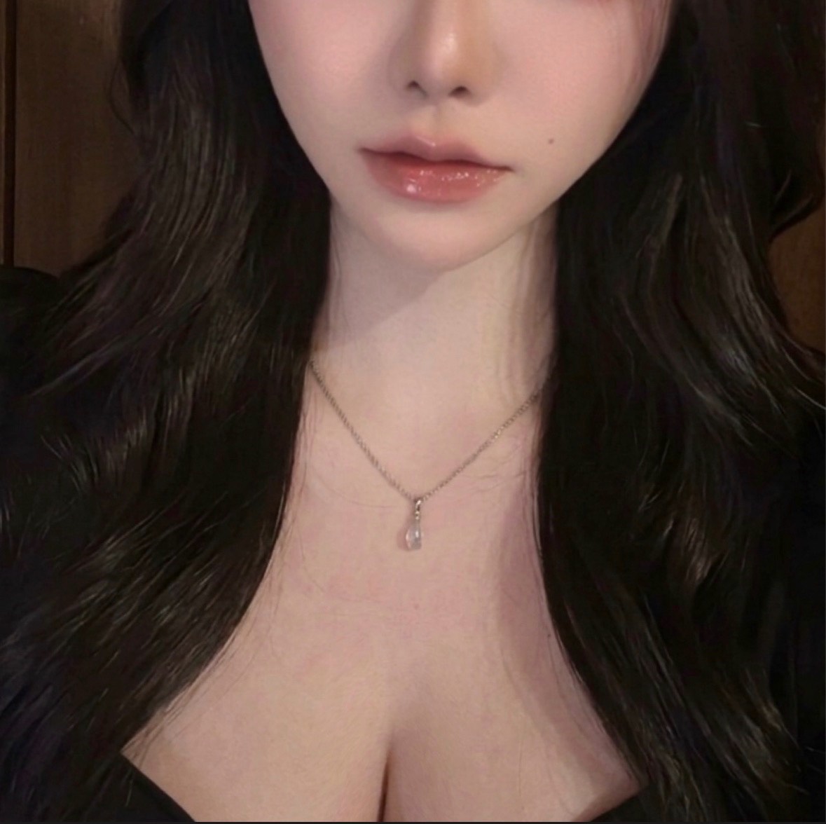 𝘔𝘦𝘳 𝘮𝘦𝘢𝘯𝘴 𝘴𝘦𝘢.