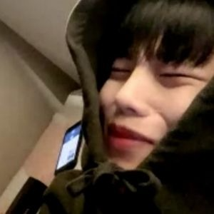# 매력적인 웃음소리 