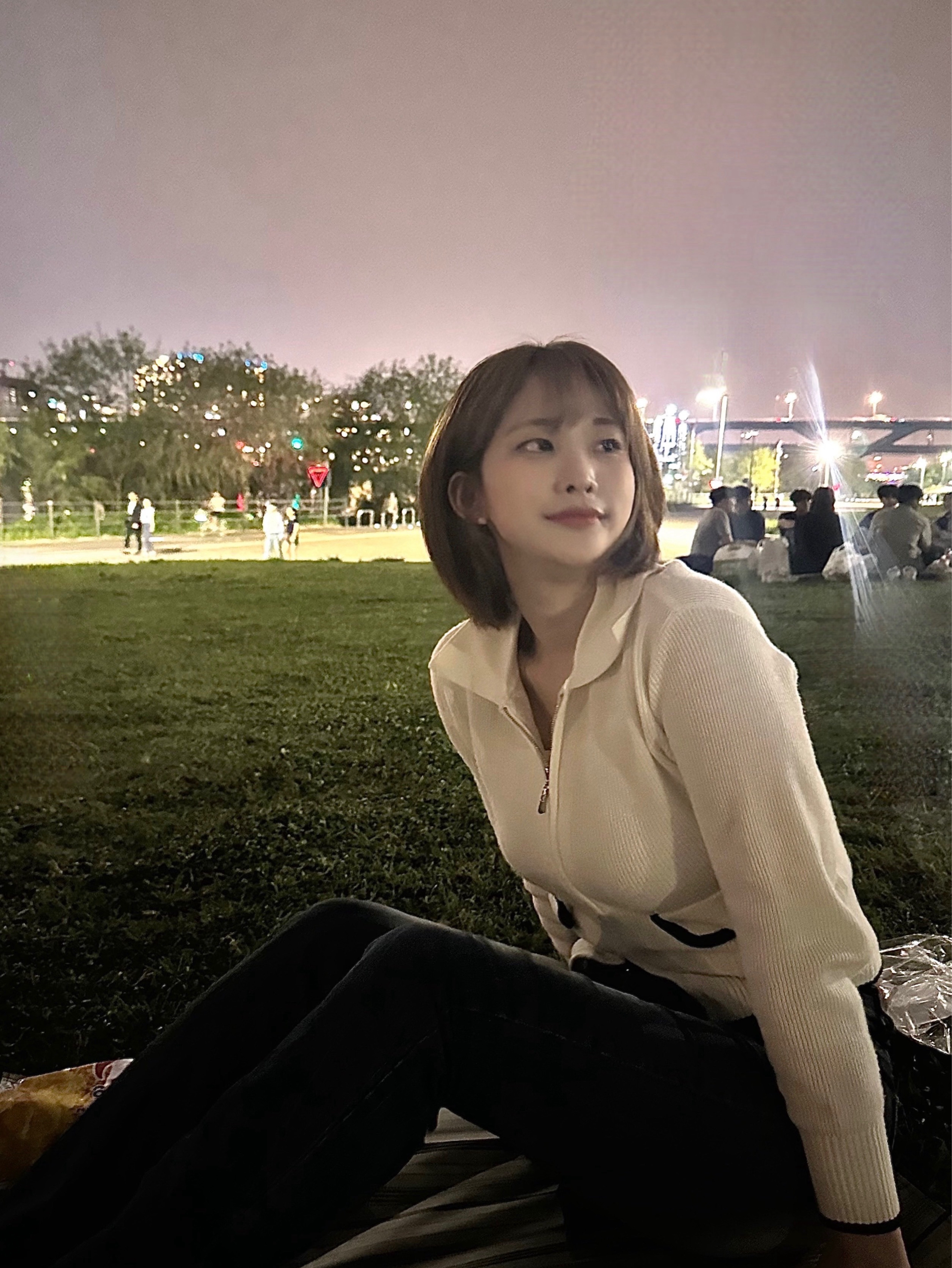 이쁜건 아닌데요 나름 귀여울걸