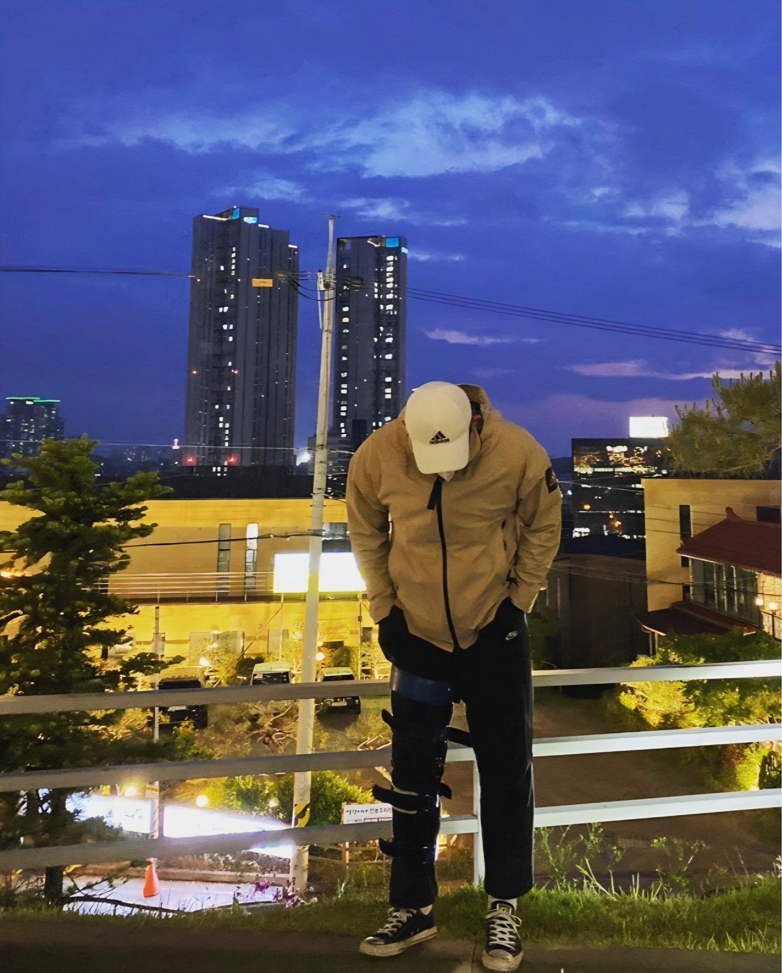 제목을 입력해주세요 ..