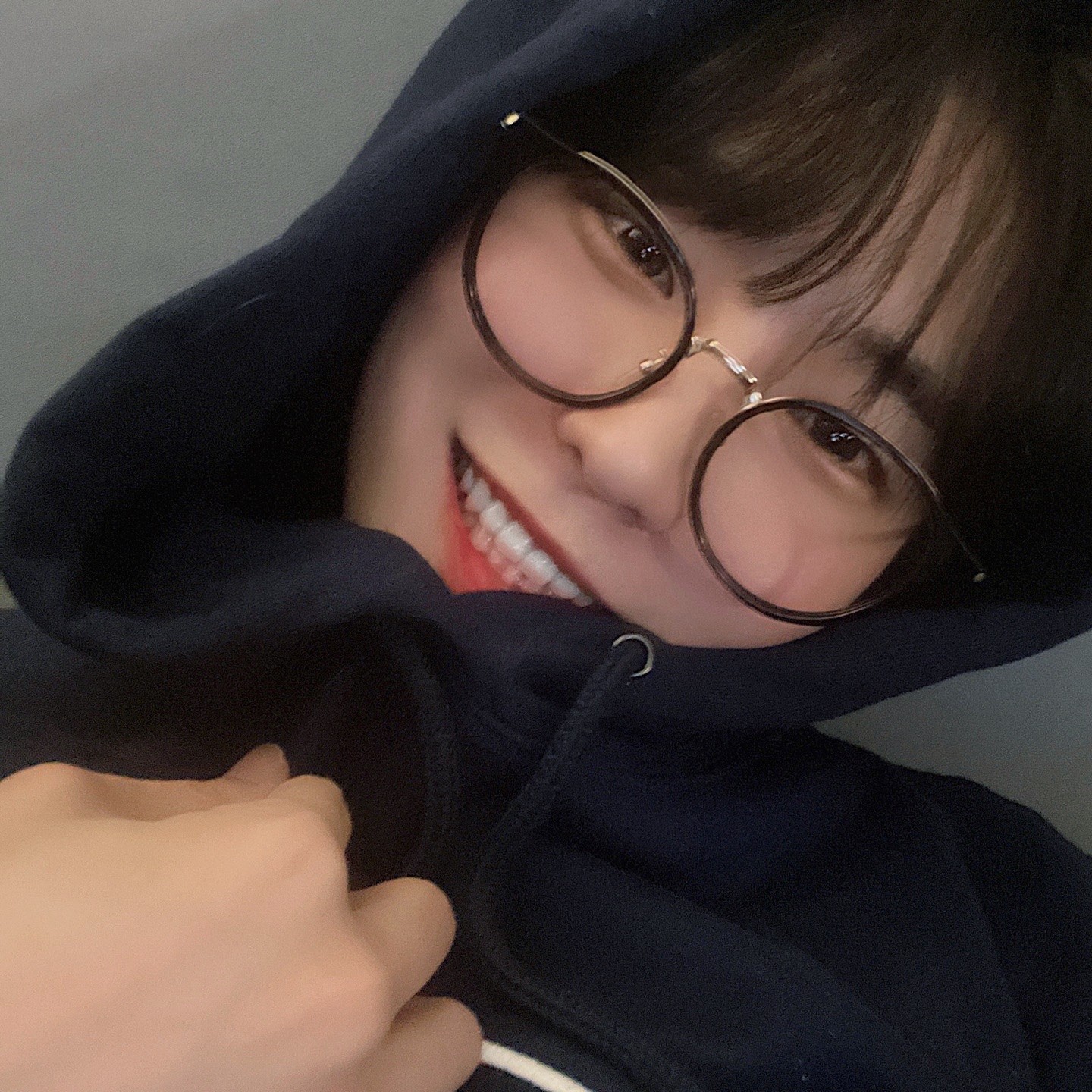 아무도 모르게