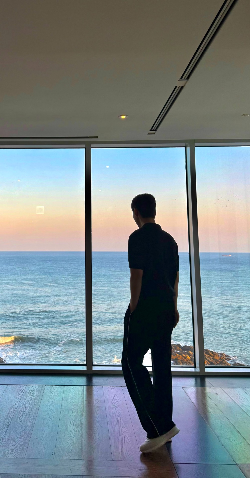 나 보러 와