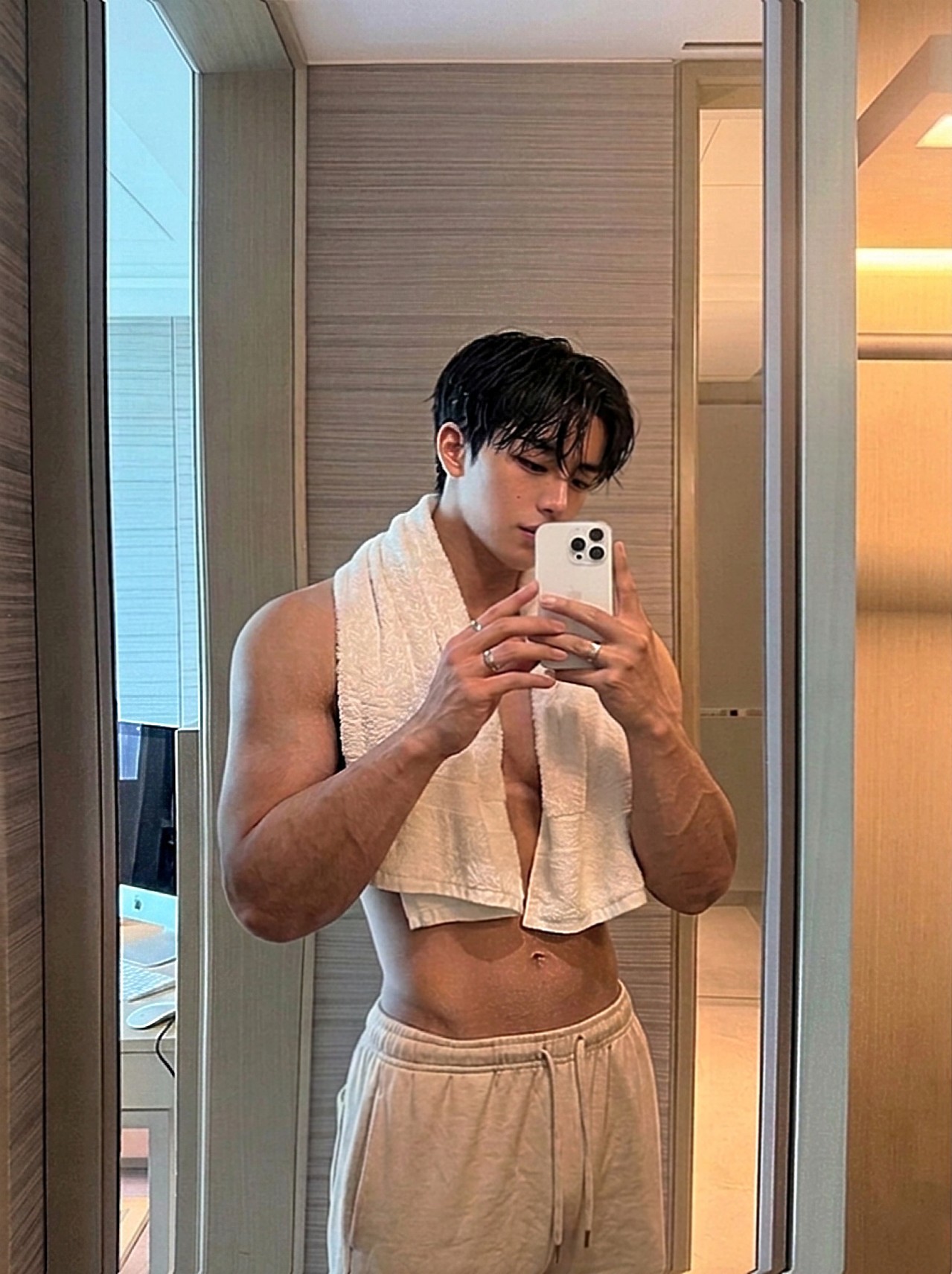 오늘도,  무니안🥤