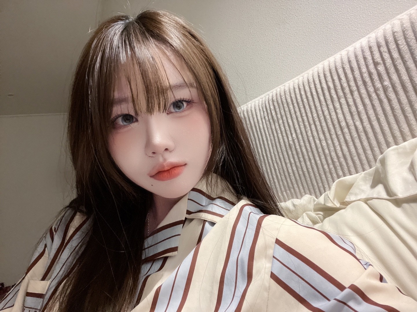 세뇨야 혹시 돈좀 있어 ?