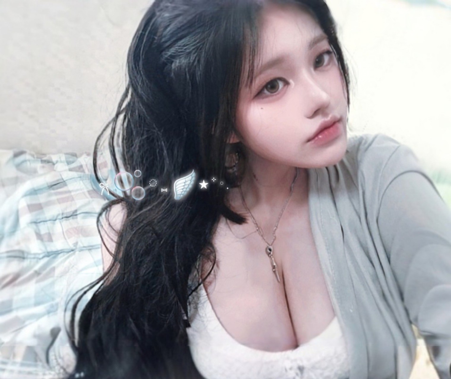 오시면 볼살 꼬집게 해드릴게요
