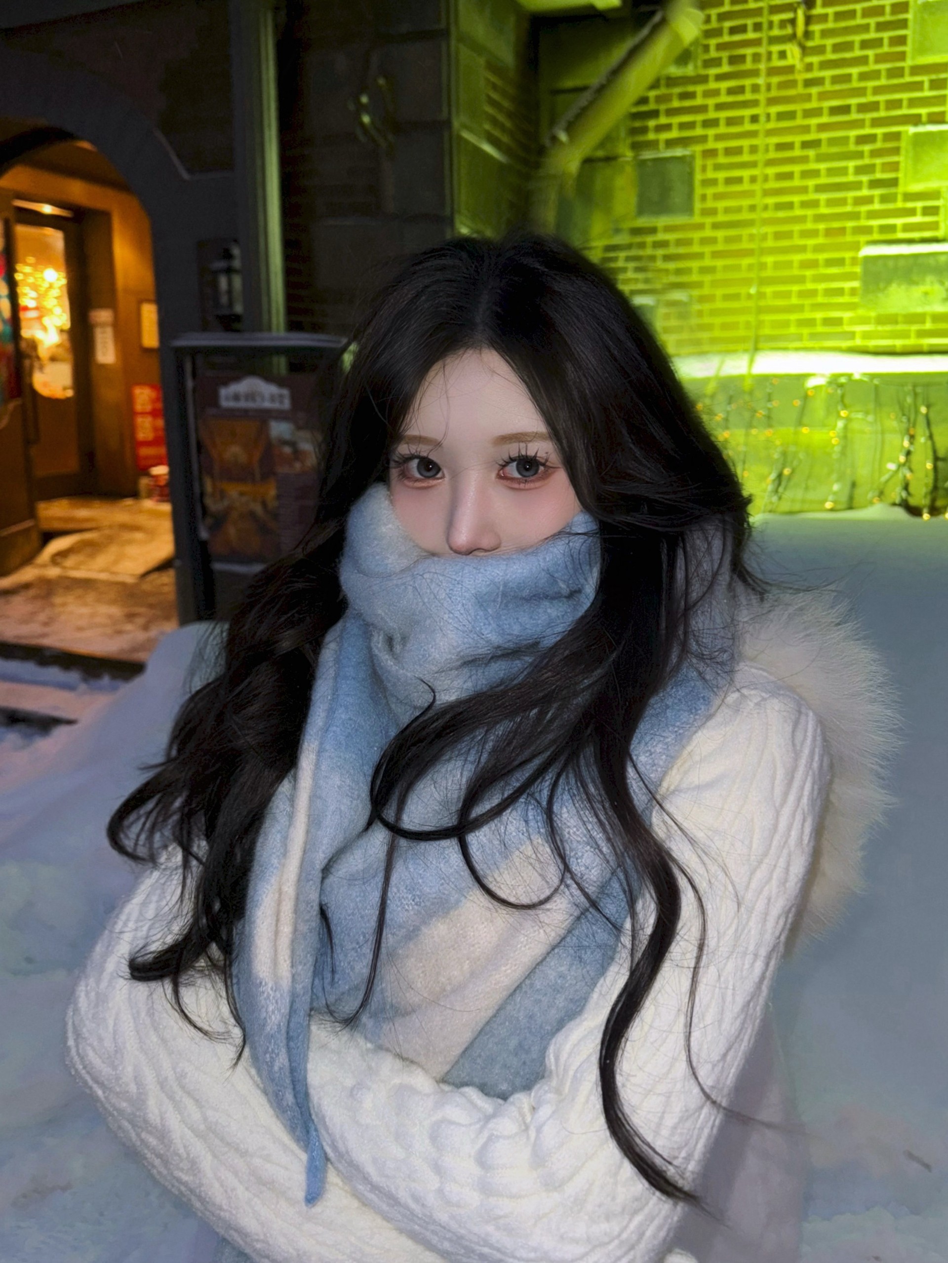 왜 안자고...
