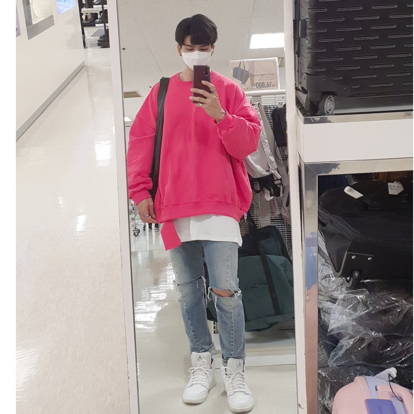 너의 점심에 𝙷𝚘𝚛𝚊 𐴑ꯦ
