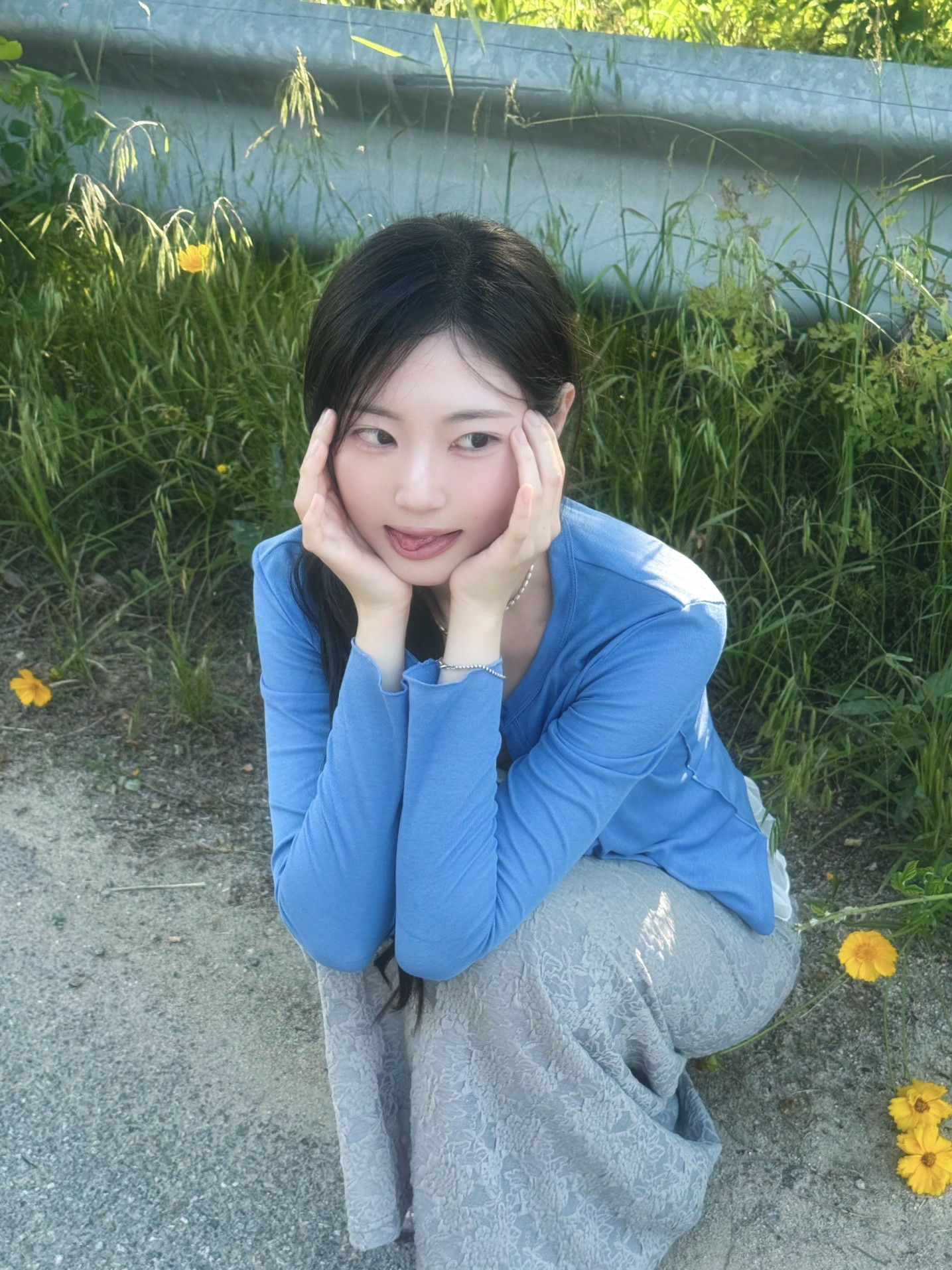 나랑 좀 더 뒹굴거려