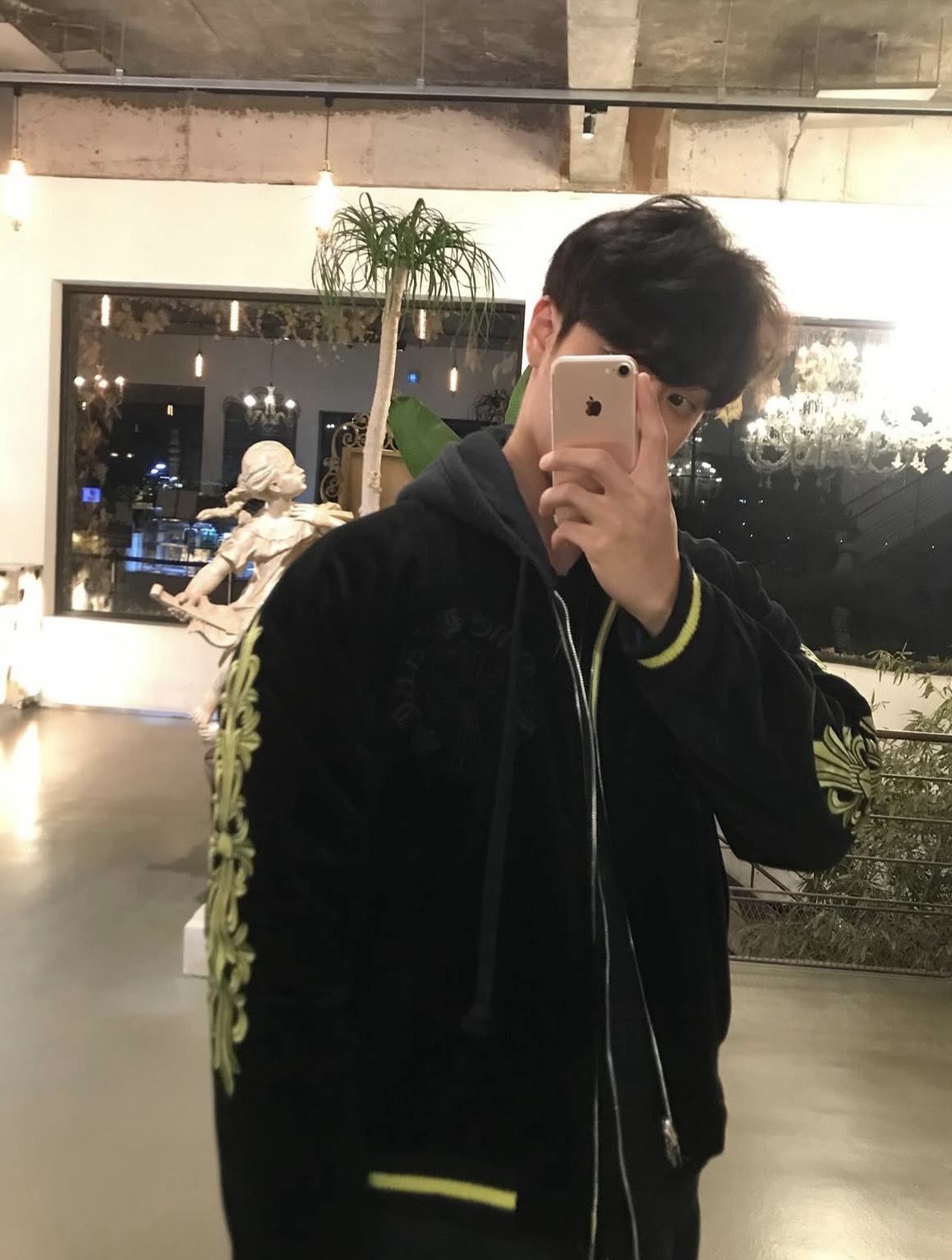 야 외 라 이 부