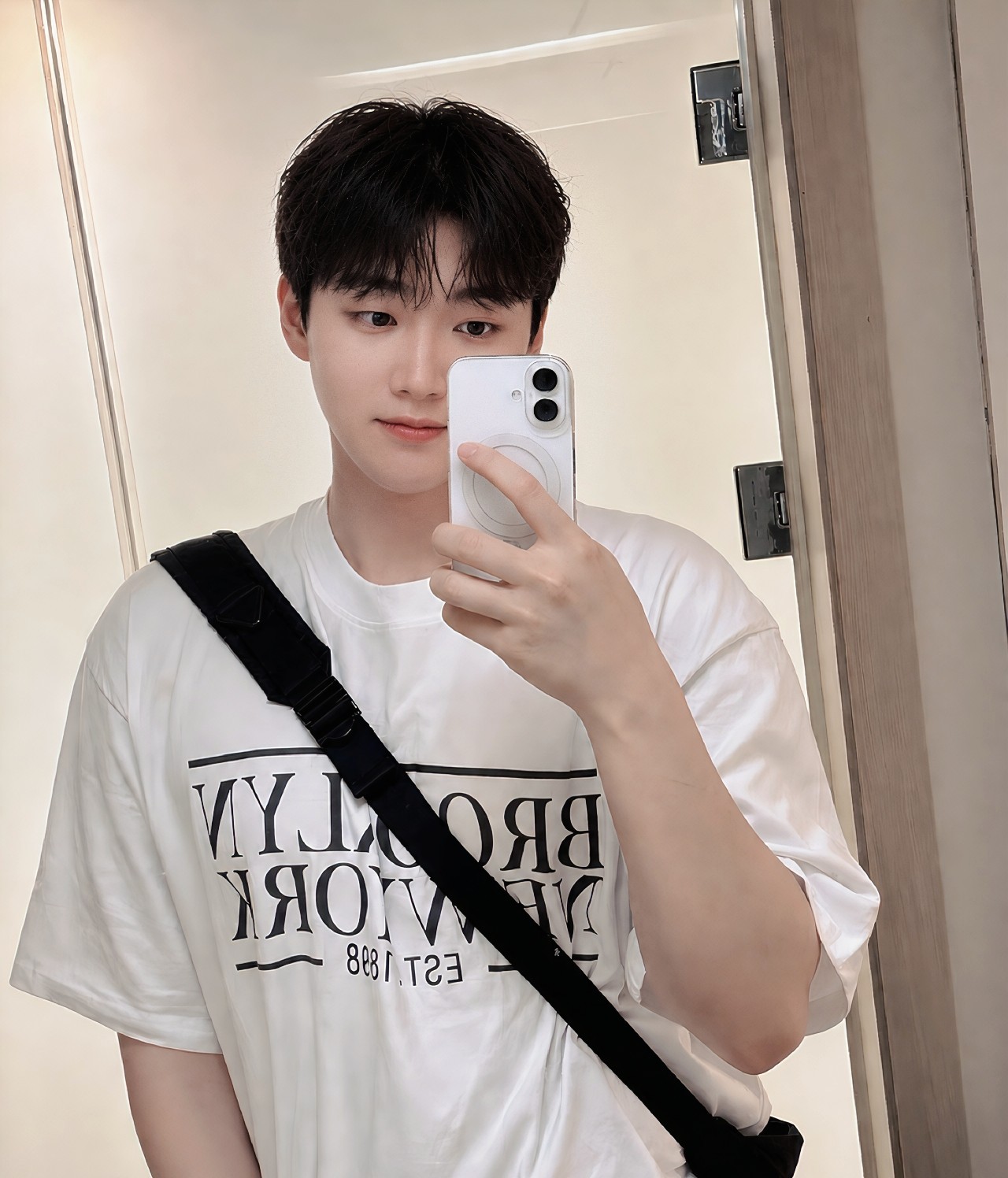 중 미 성