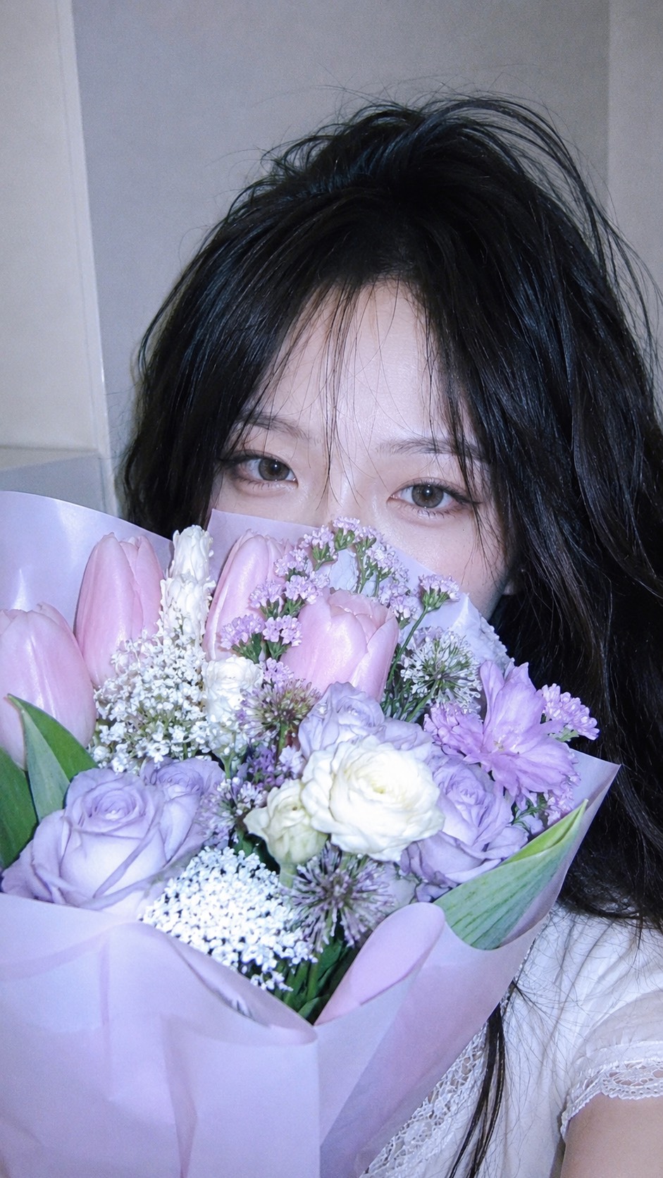 지아 생일이에오🎂축하해줘용 🎀