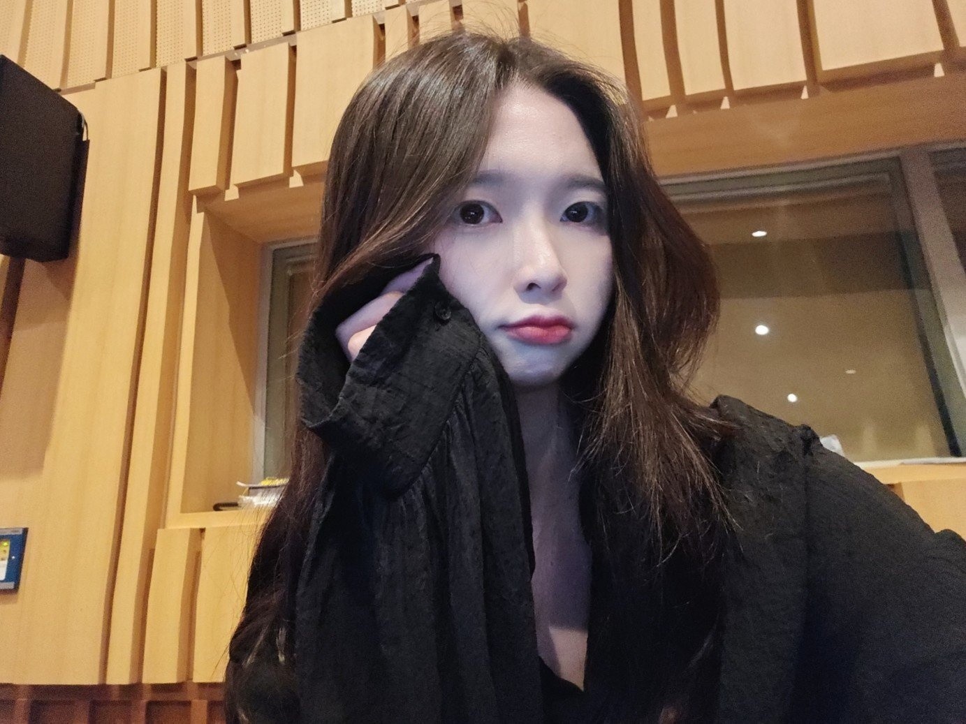 아니 근데 진짜 중저음입니다