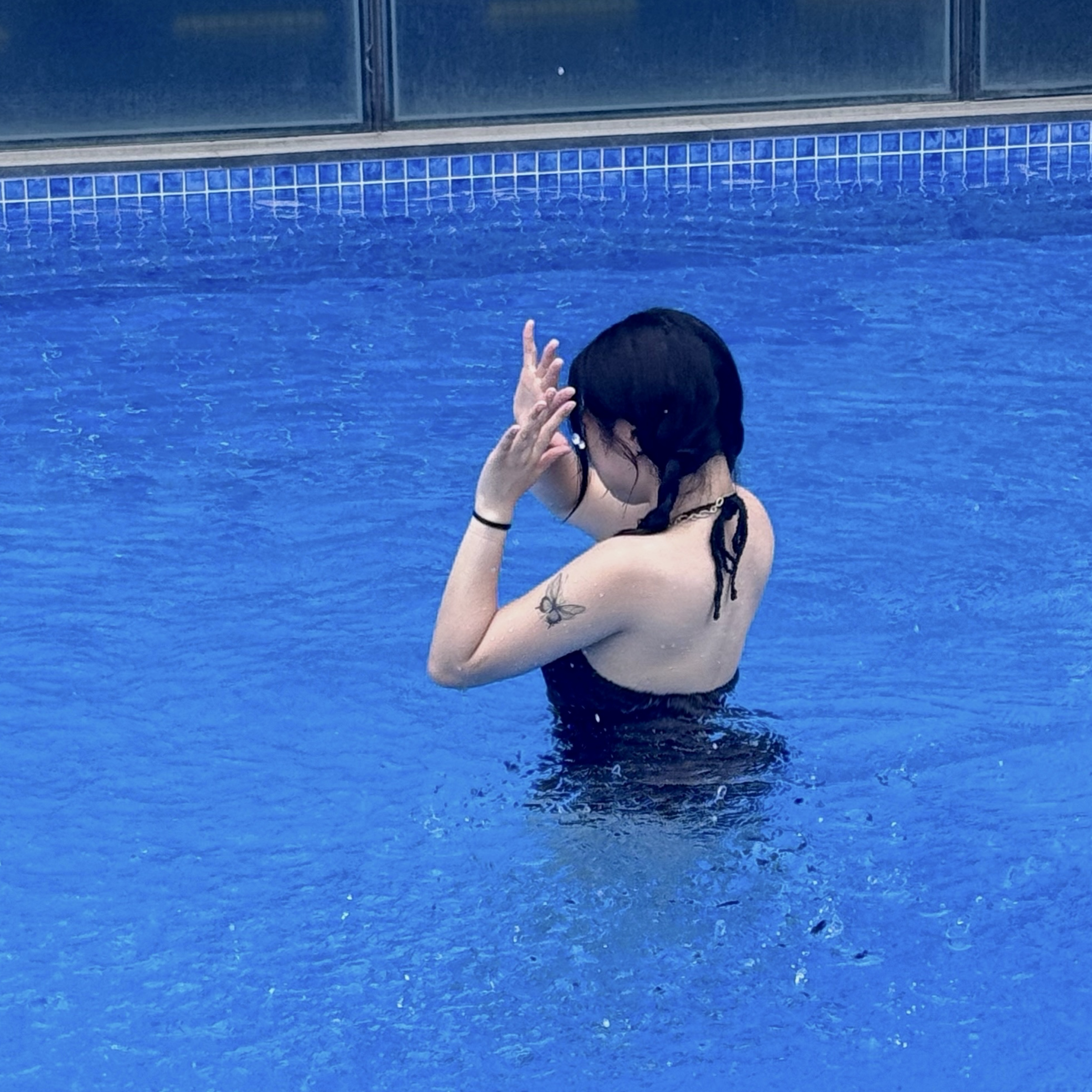 수다나 떨어유