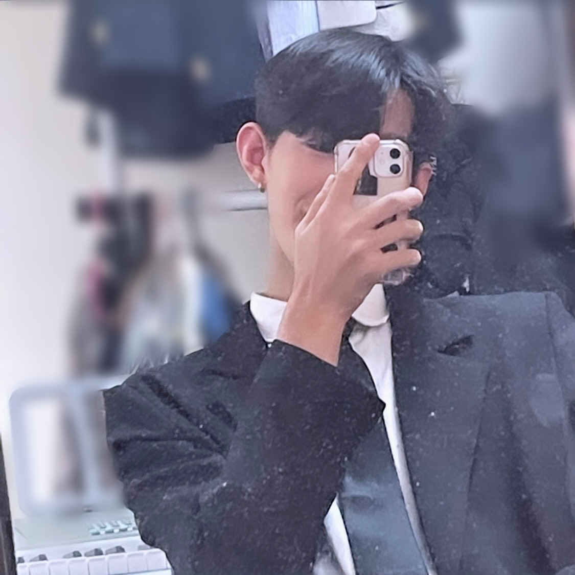 ✎ 밥 먹는 중