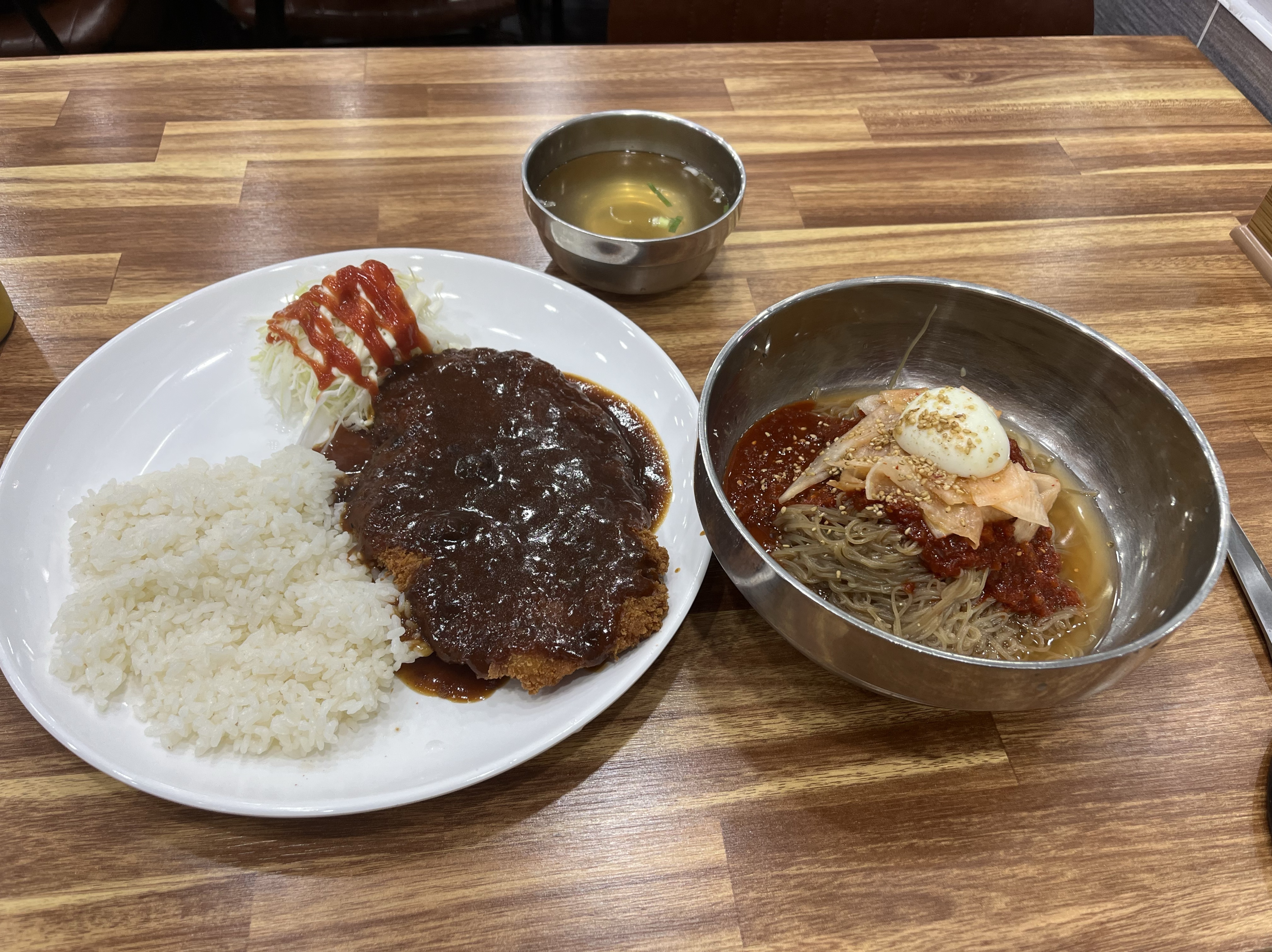 야 외 라 이 부