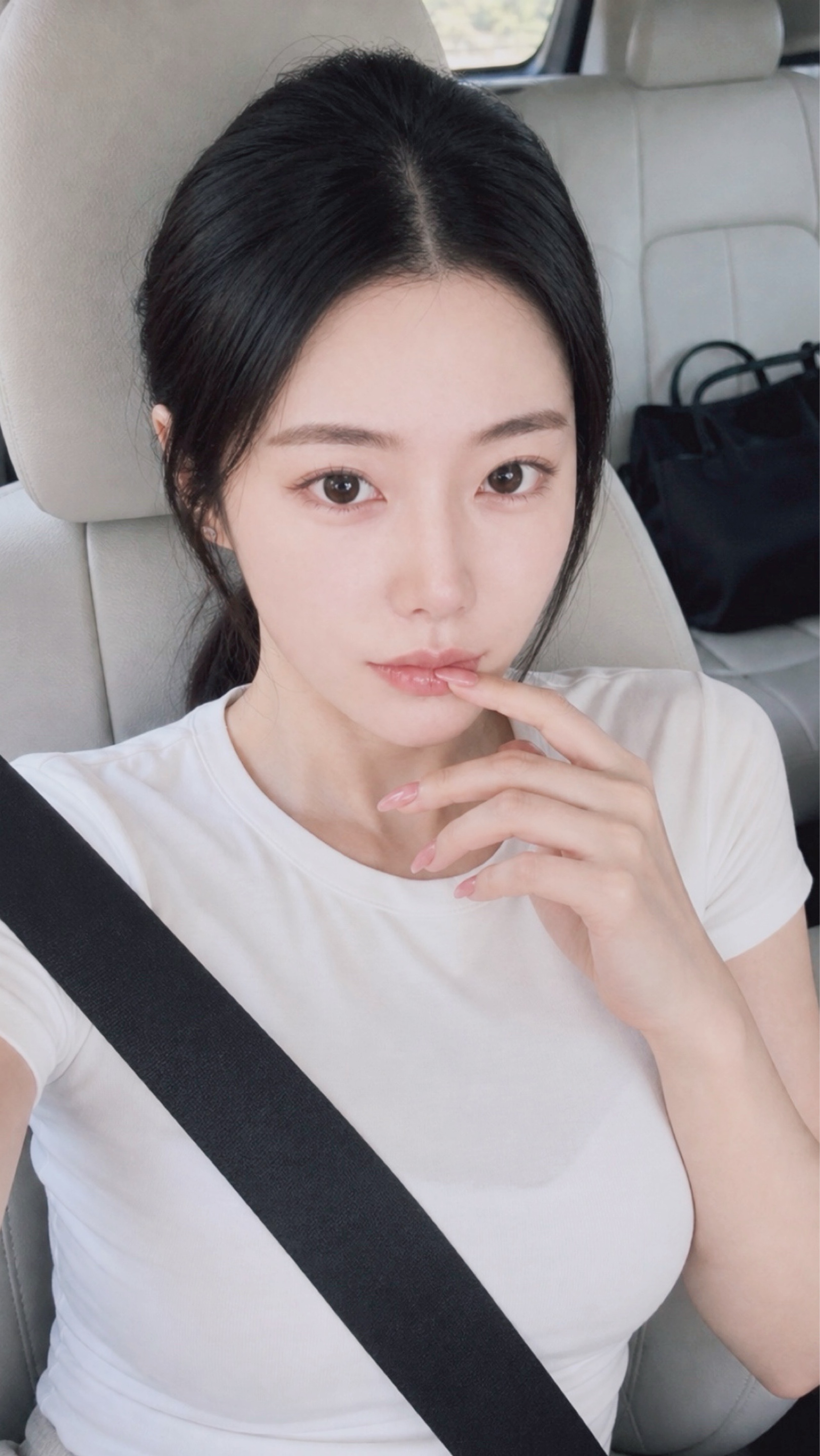 모인 고독 
