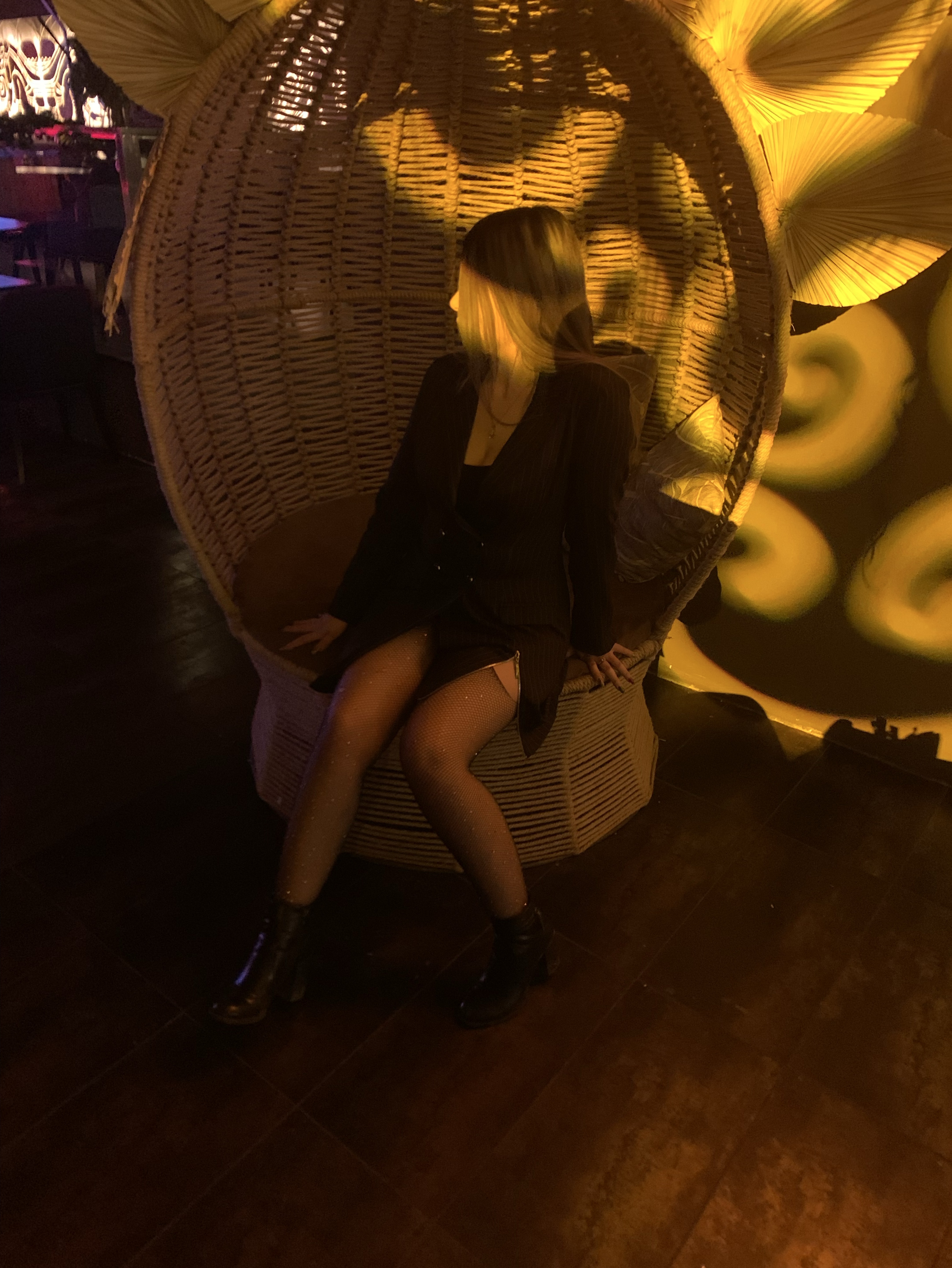 내 얼굴 궁금하지 않아?🙈