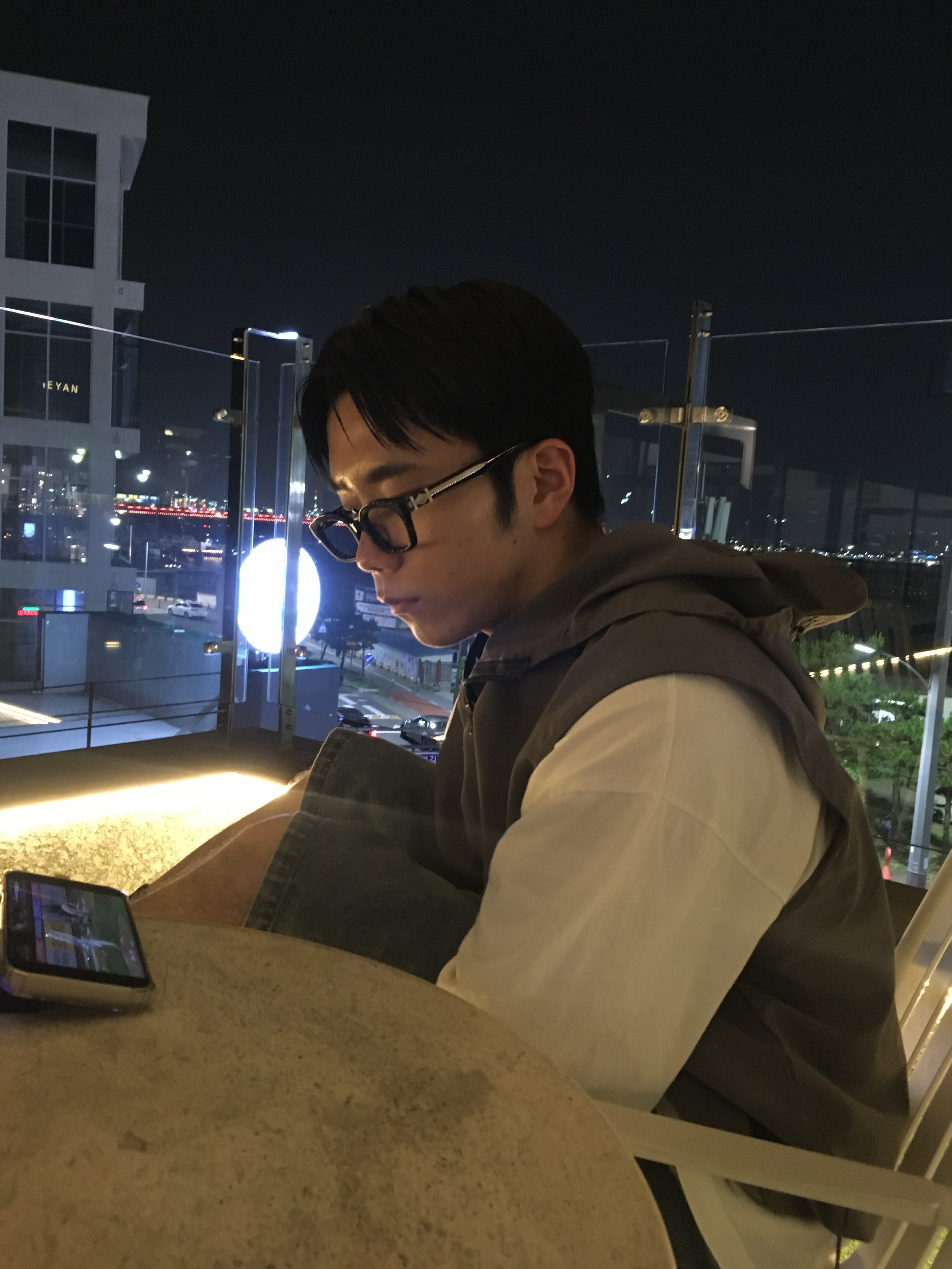 # 안 녕 하 세 요