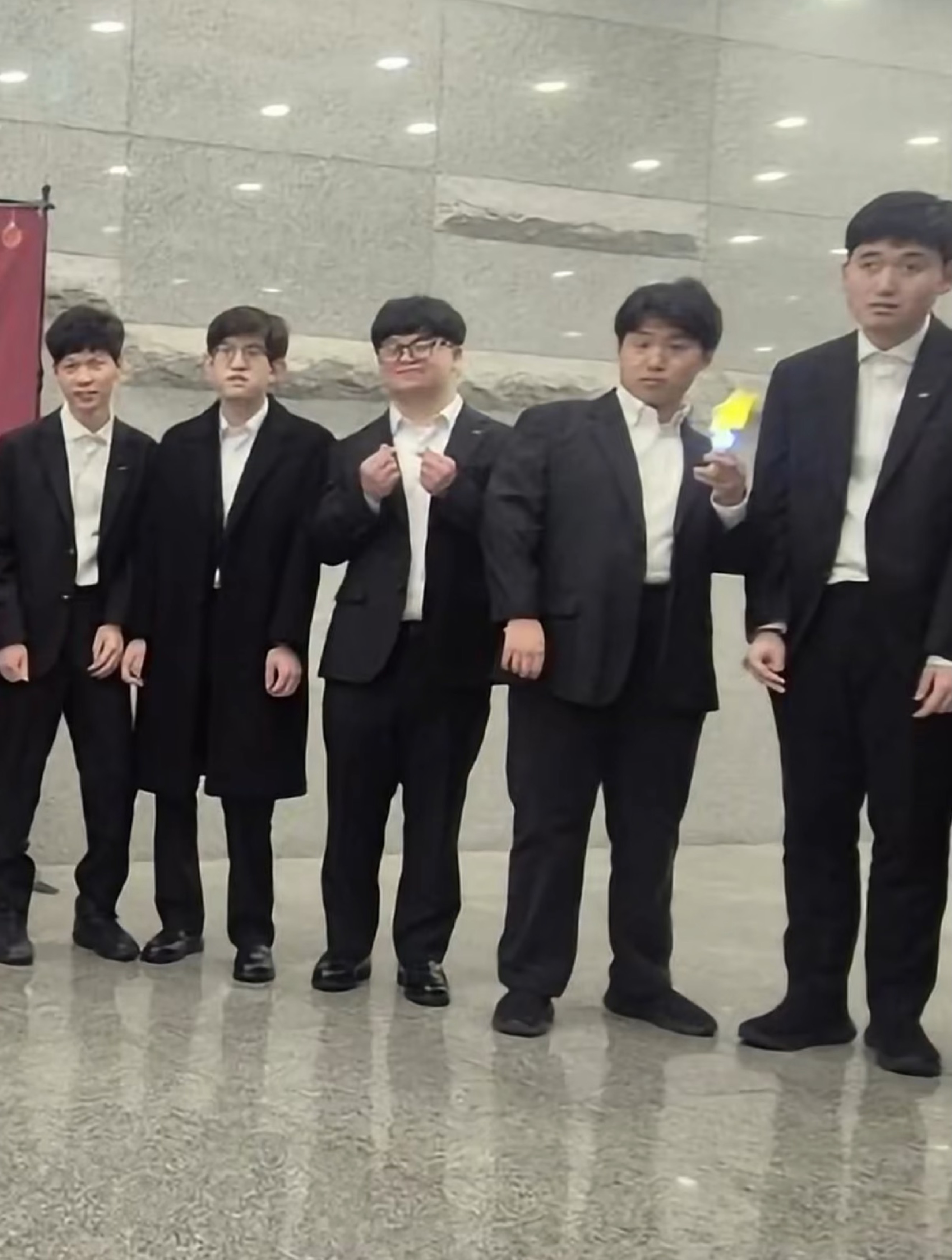 갑론을박