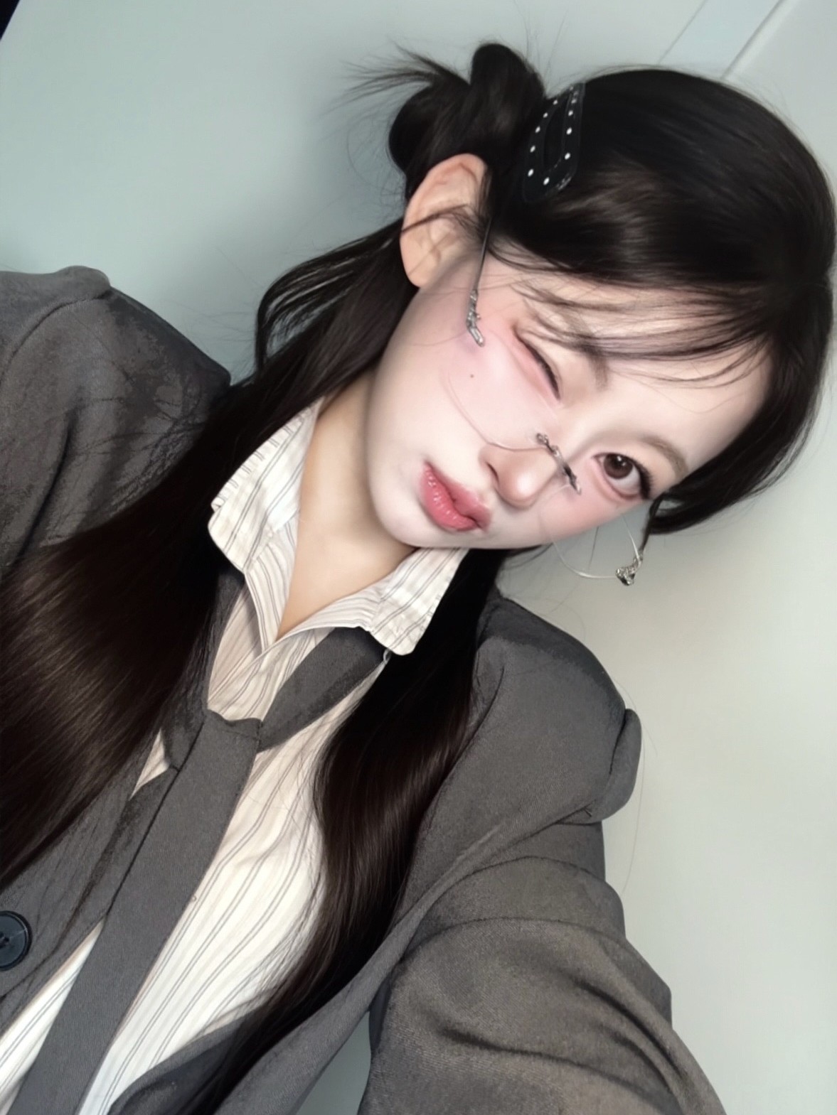 안녕핫세요