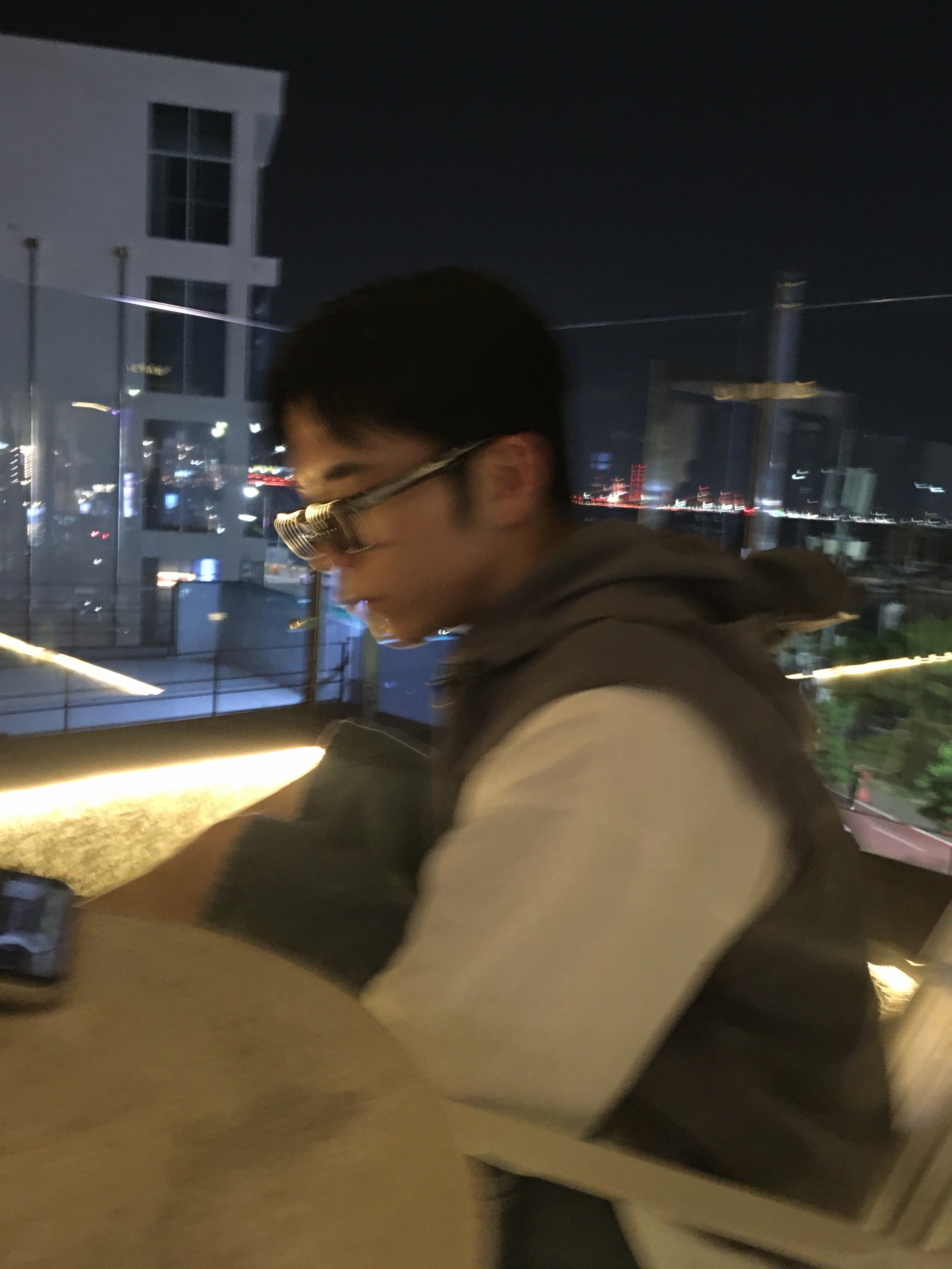# 안 녕 하 세 요