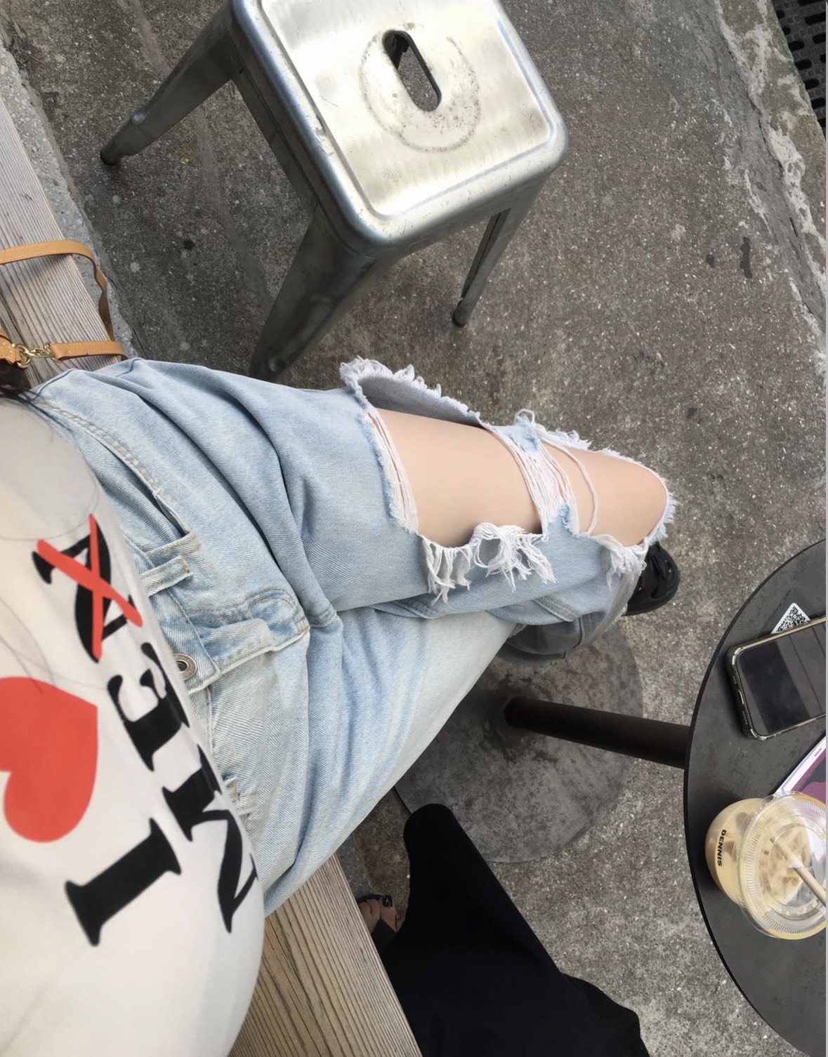 오늘은절대안자