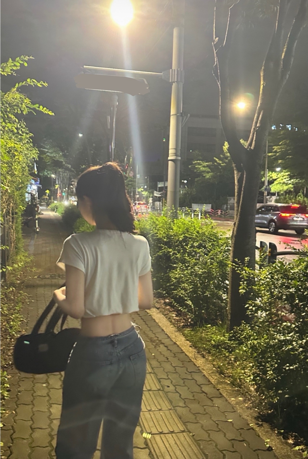 너 모해 안오고