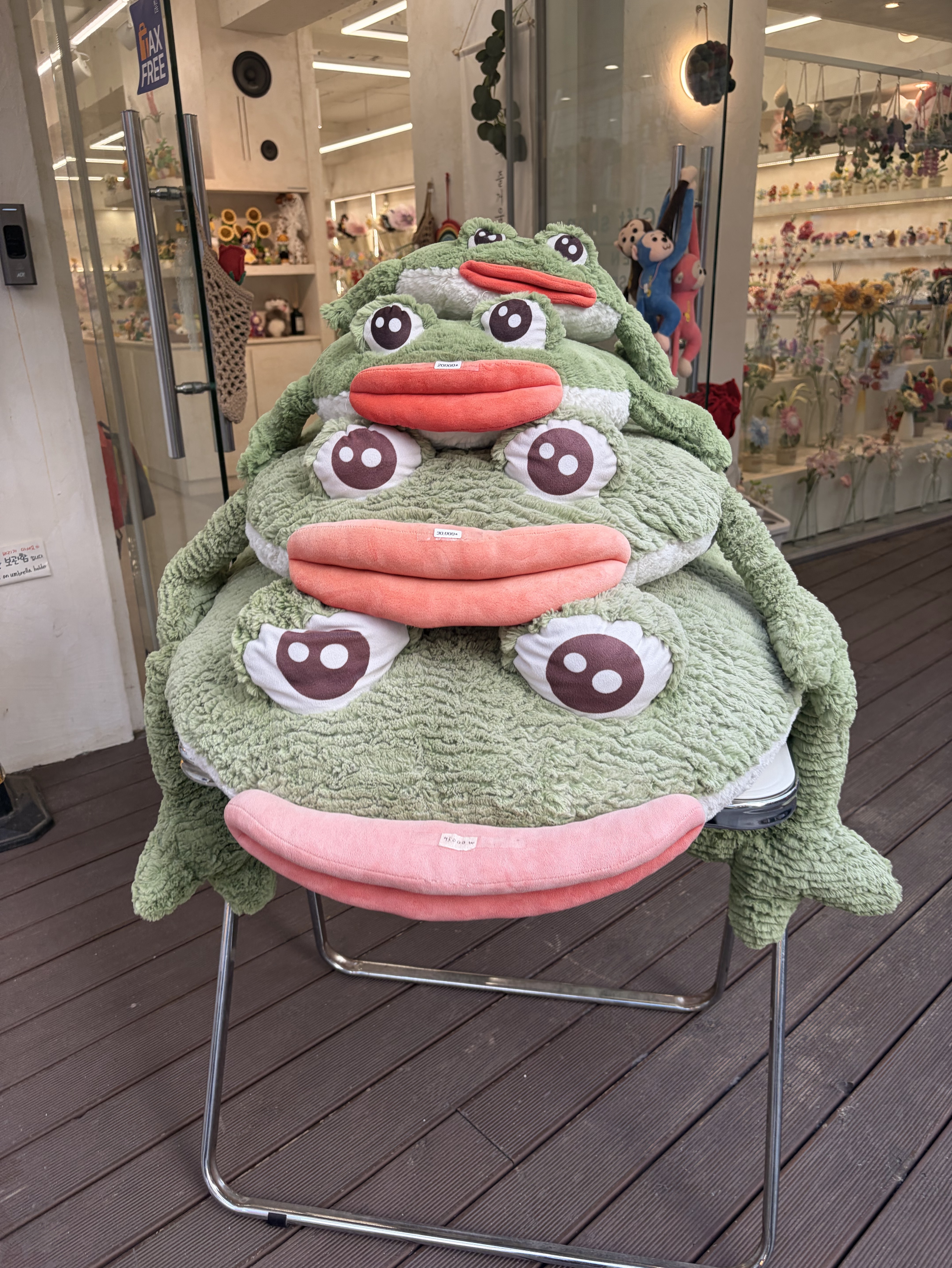 이 남자는무료로 해드립니다.