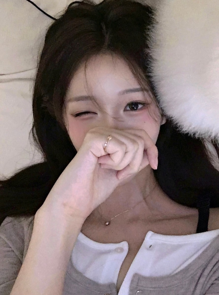 너의 낮을 채워줄게 🩷