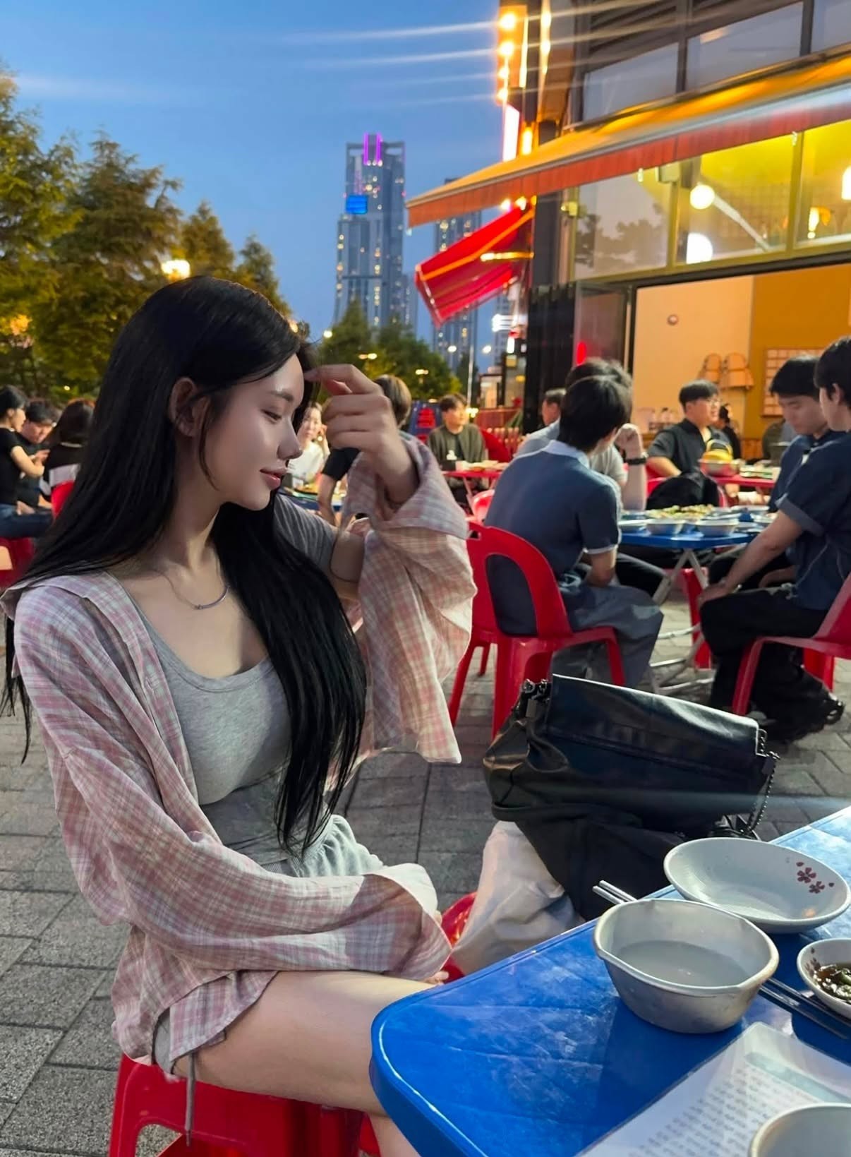 입장해야지?