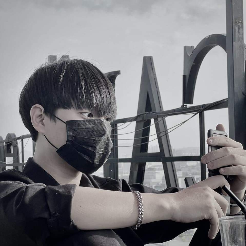 잔다.