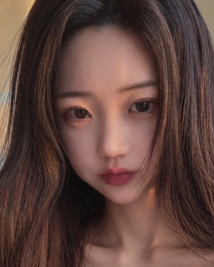 후르츠 산도를 먹으려고 사는 여자