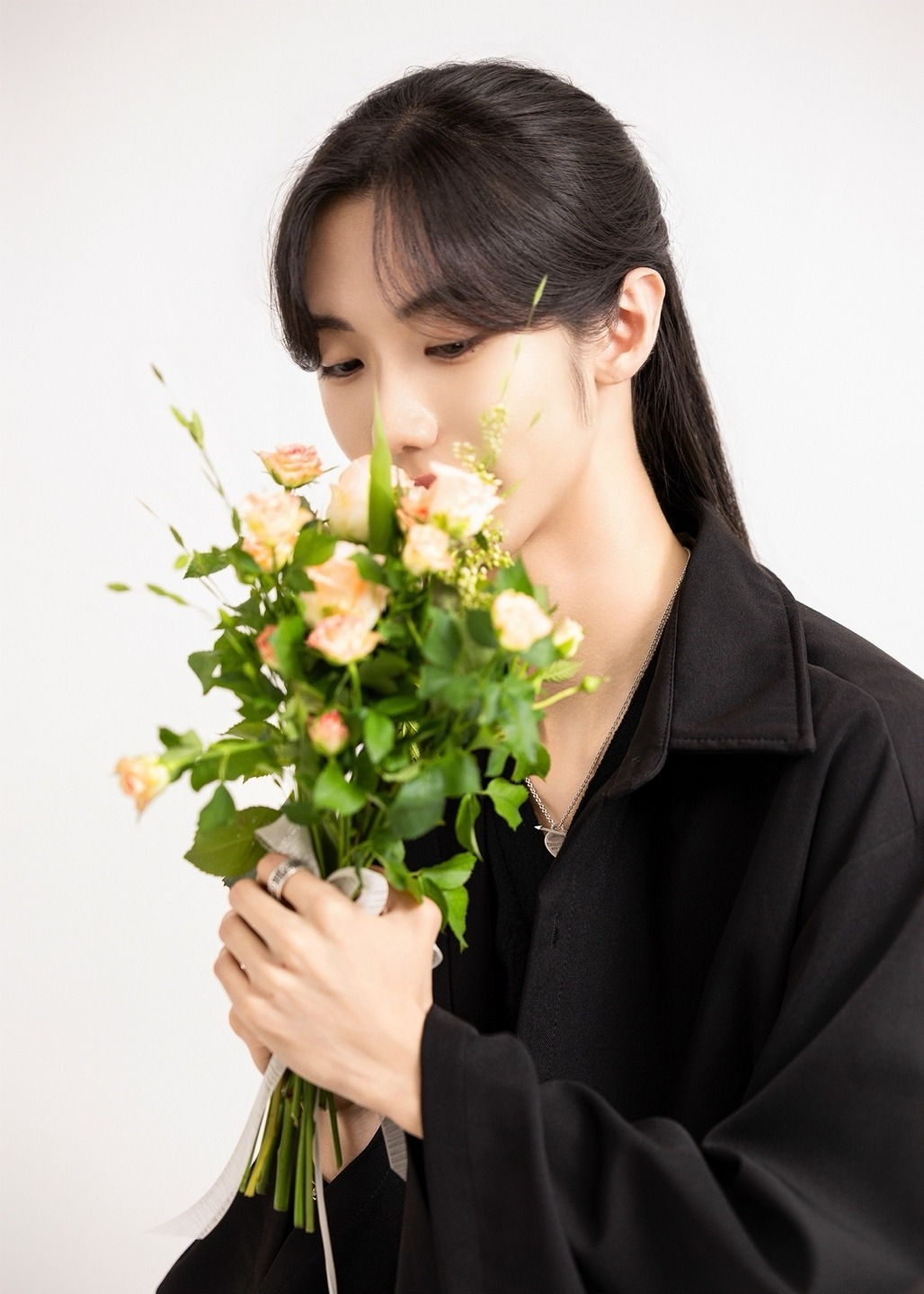 짱잼 연애타로 봐주는 중!🤗