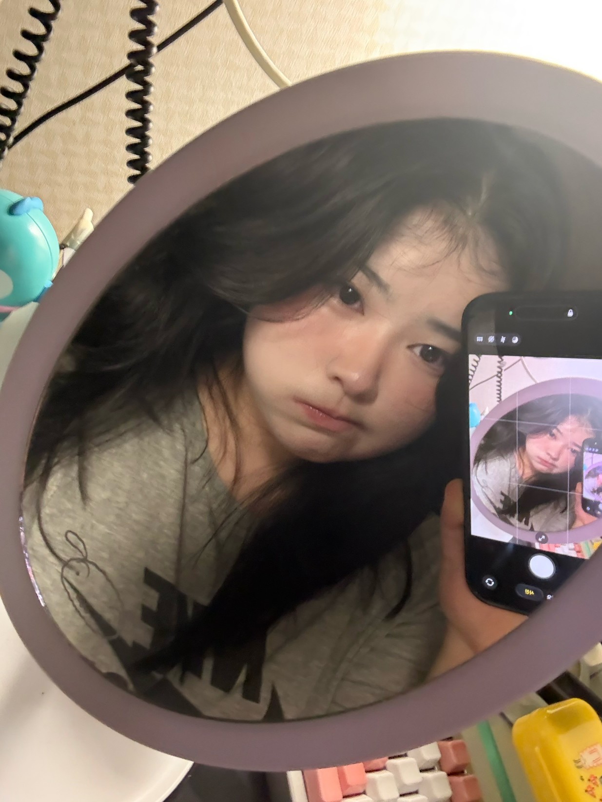 ❝ 빤 - 히 ❞