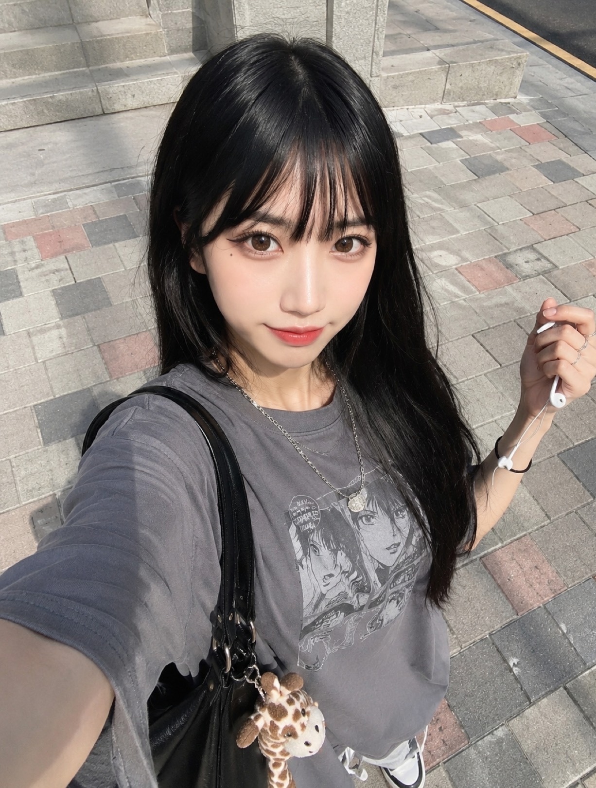눈 마주쳤지❓