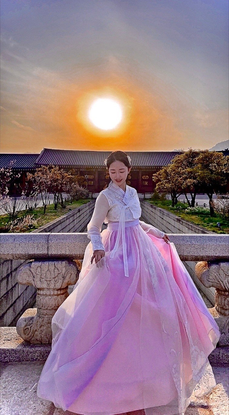 🌝어서와요, 수면책읽는 예쁜여자📚