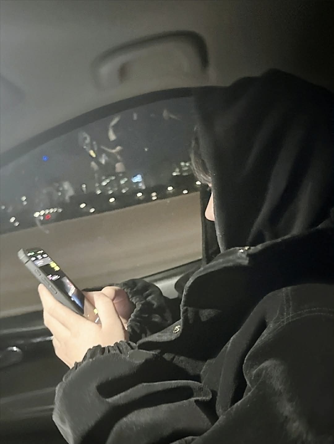 듣다가 주무시면 소리지릅니다..
