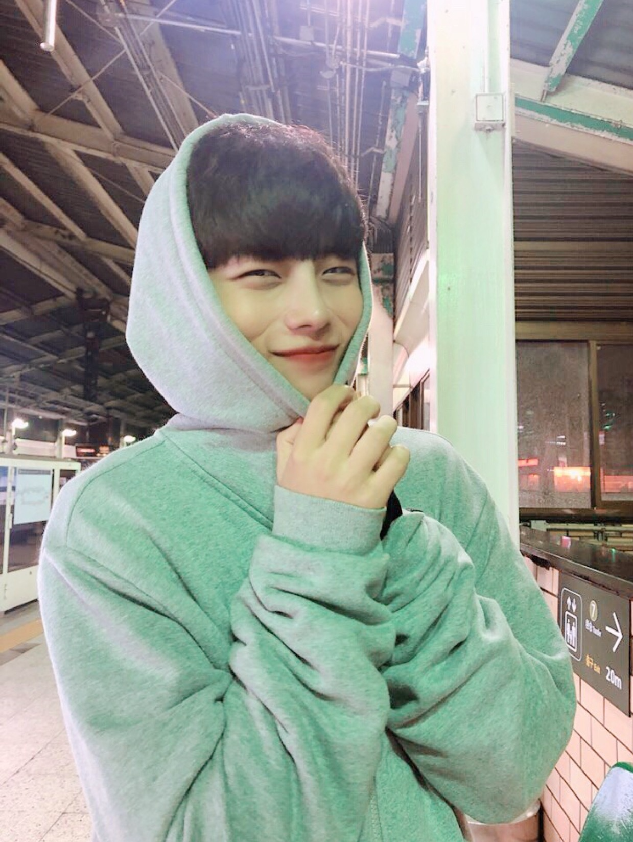 # 친 근 한 넘 