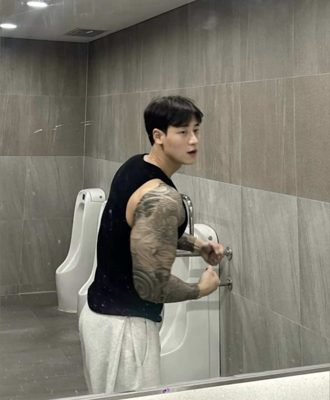입장해야지?