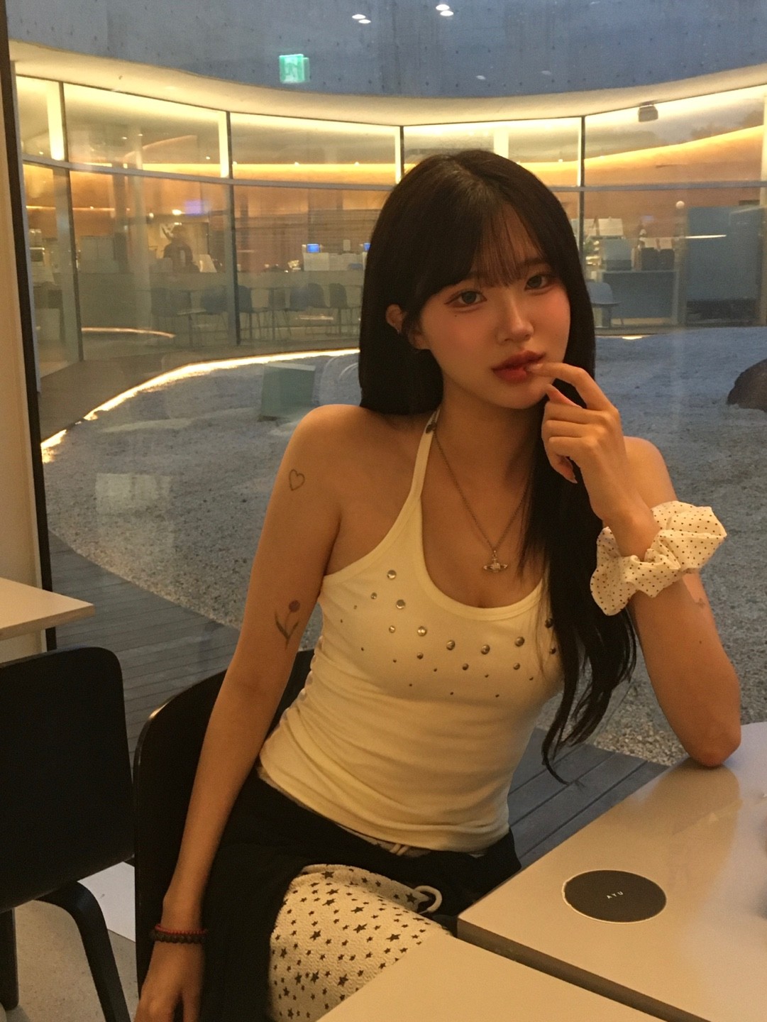 기다리고 있어요 🤍